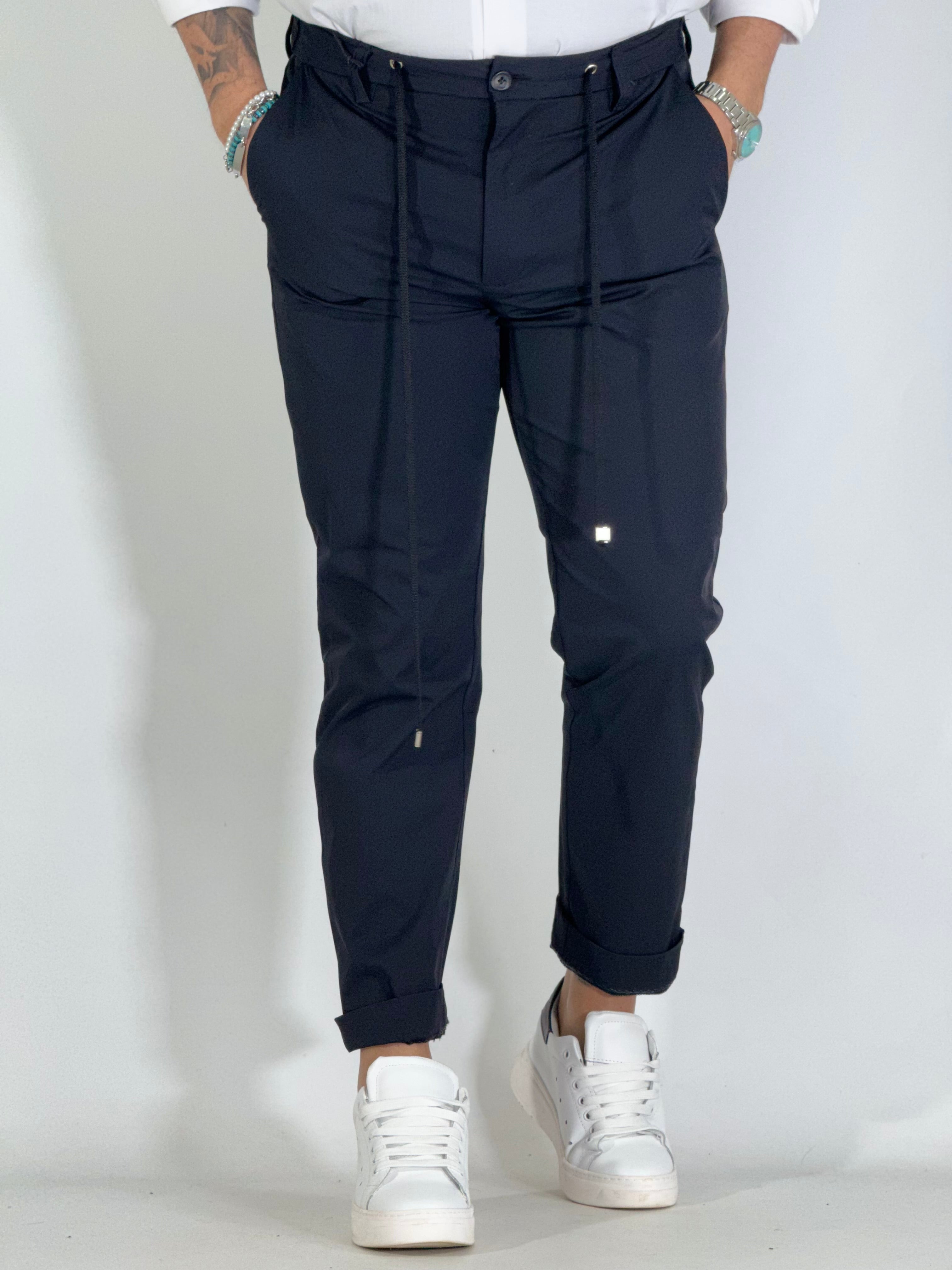 Pantalone slim tecnico con coulisse PIGMENTO nero PG11