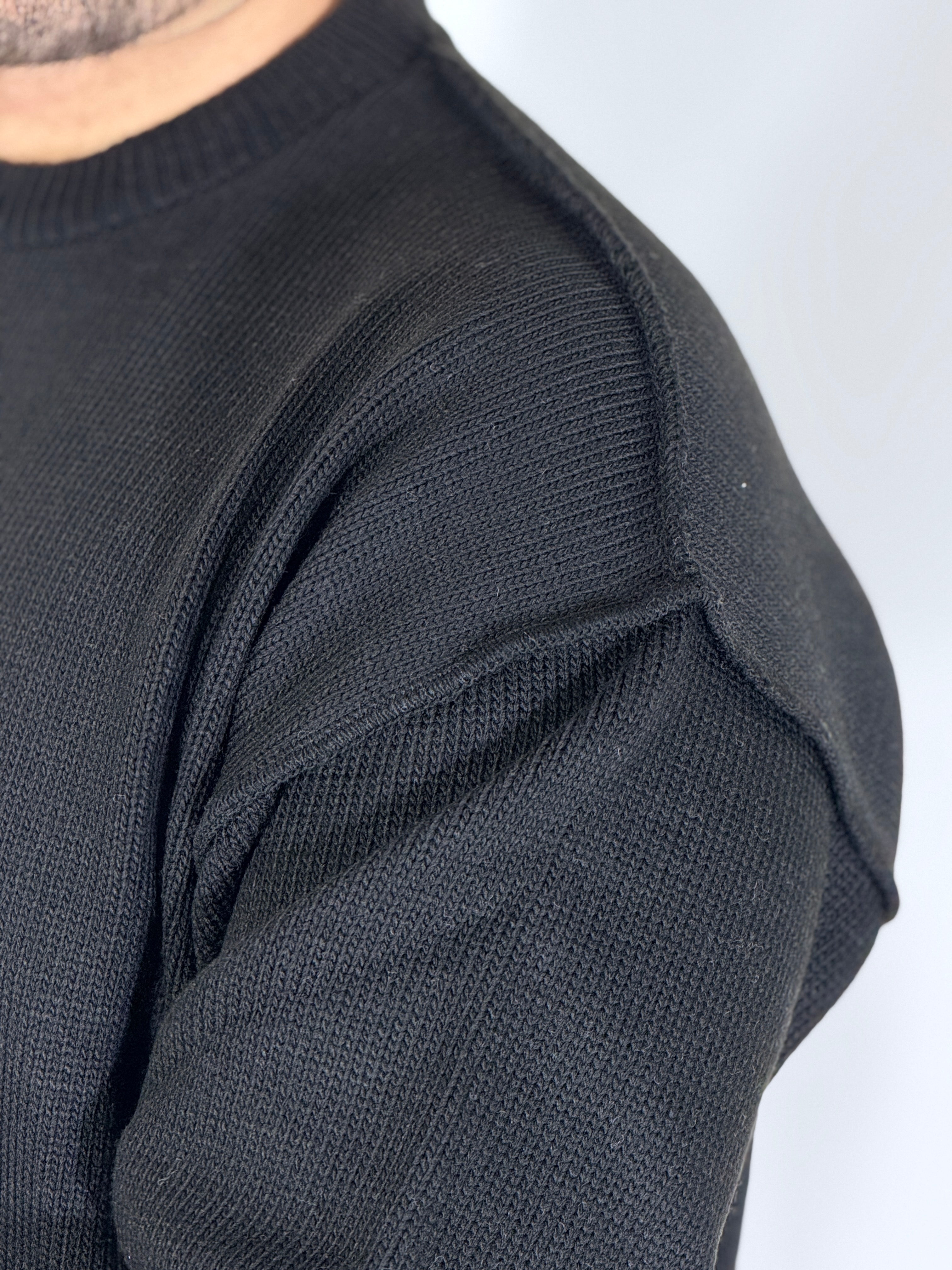 Maglia cucitura inversa nera TBS17