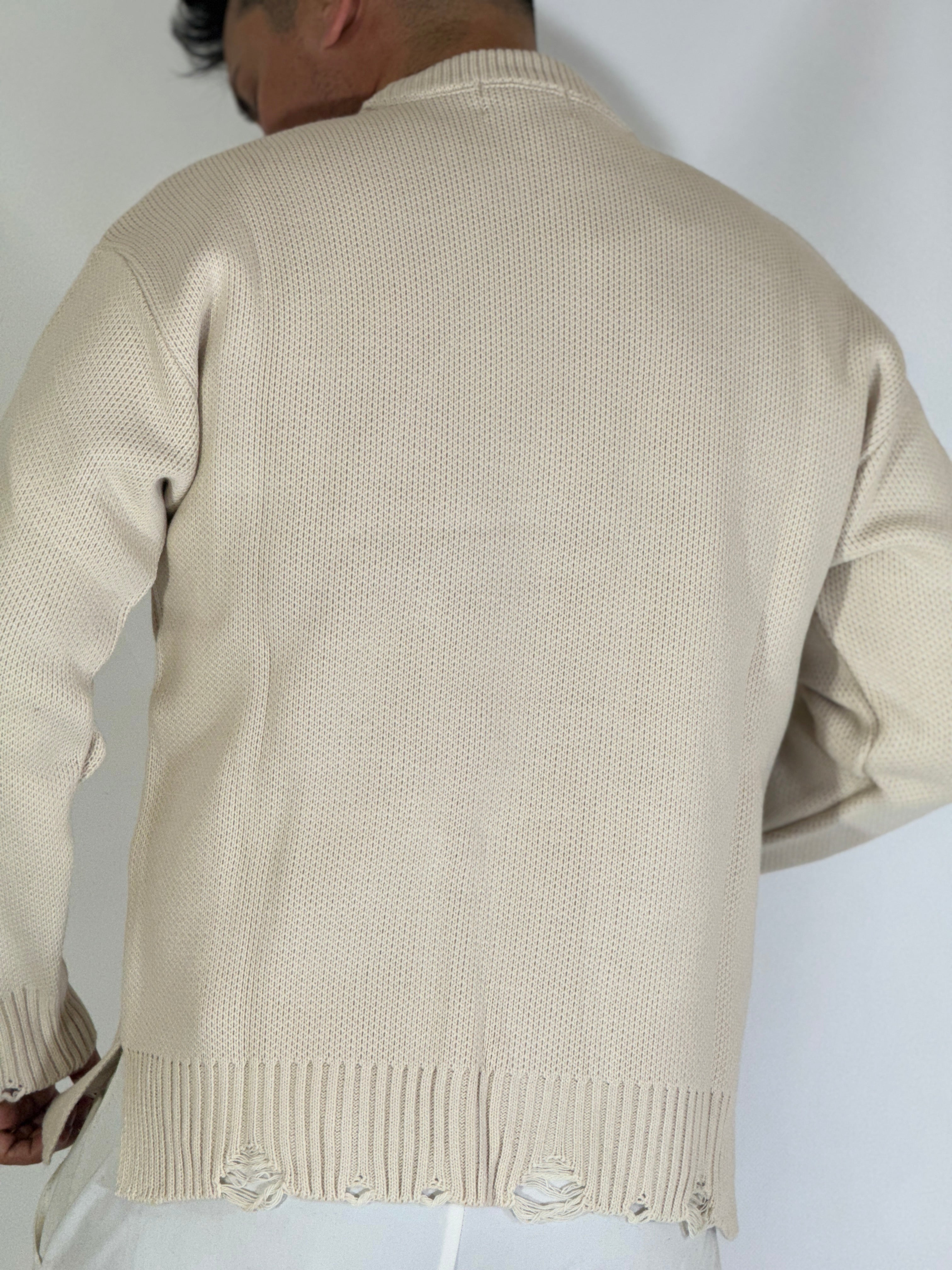 Maglione girocollo con spacco beige AD25035