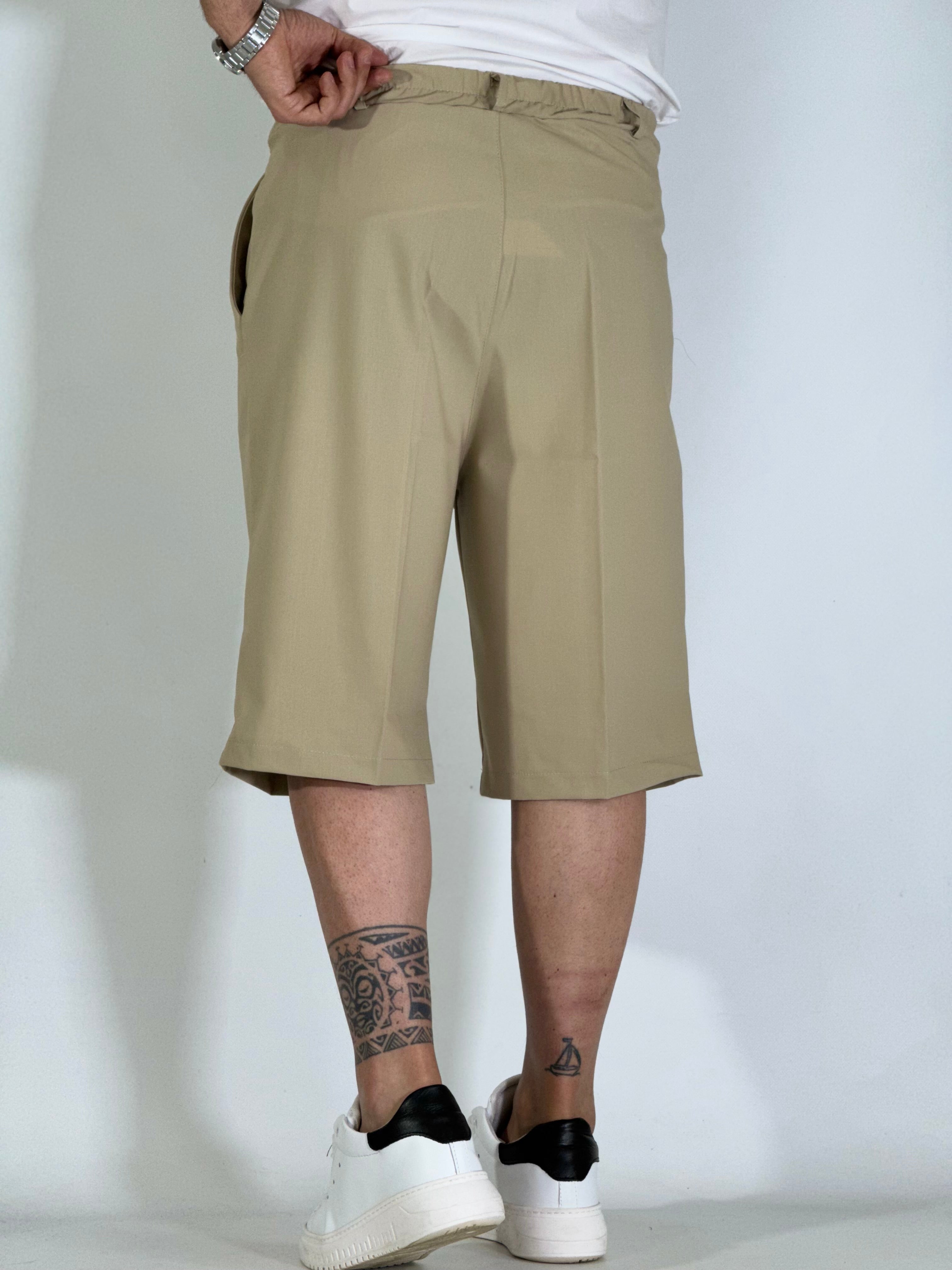 Bermuda over beige UM846