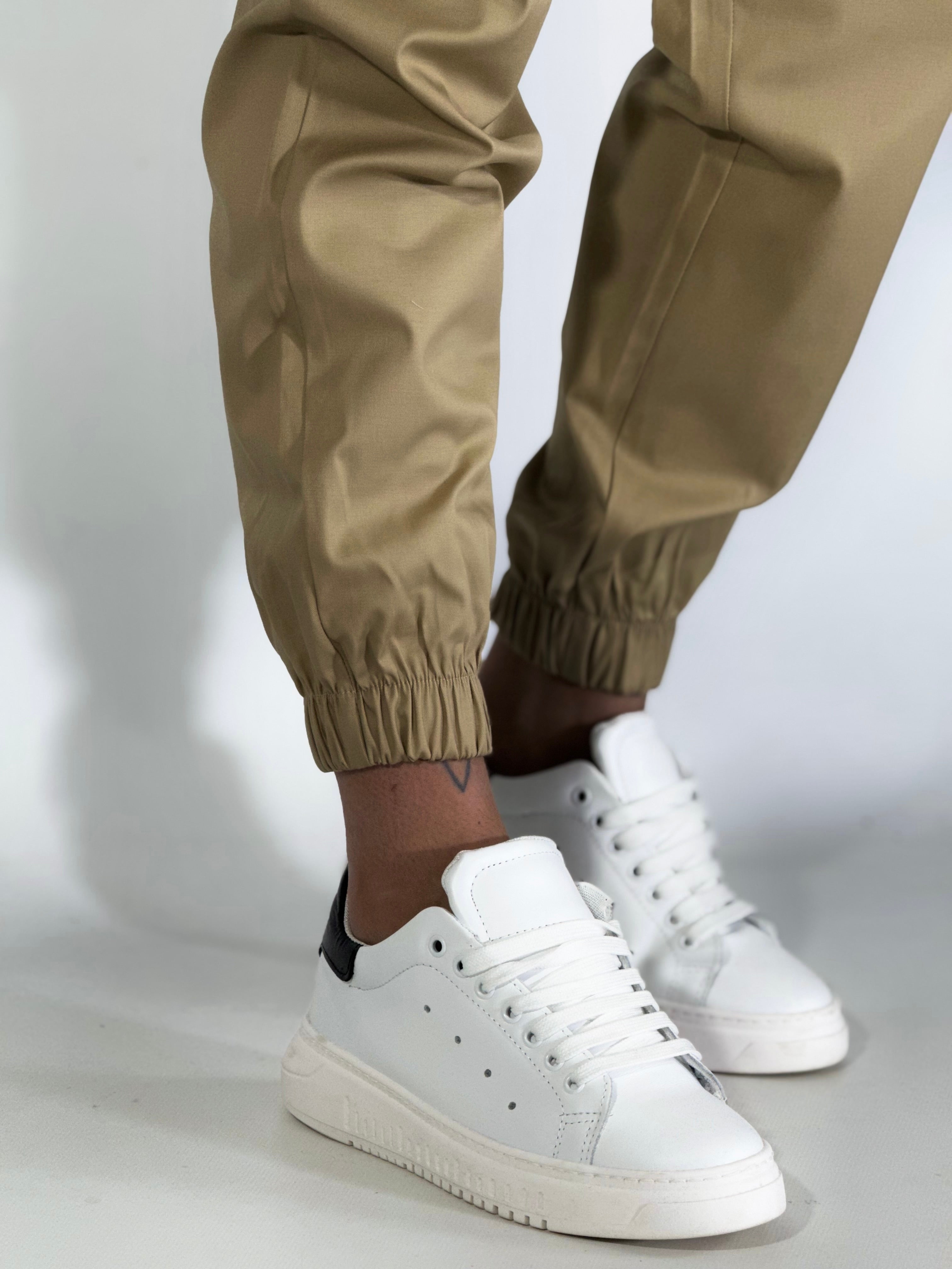 Helsinki · Pantalaccio con molla beige