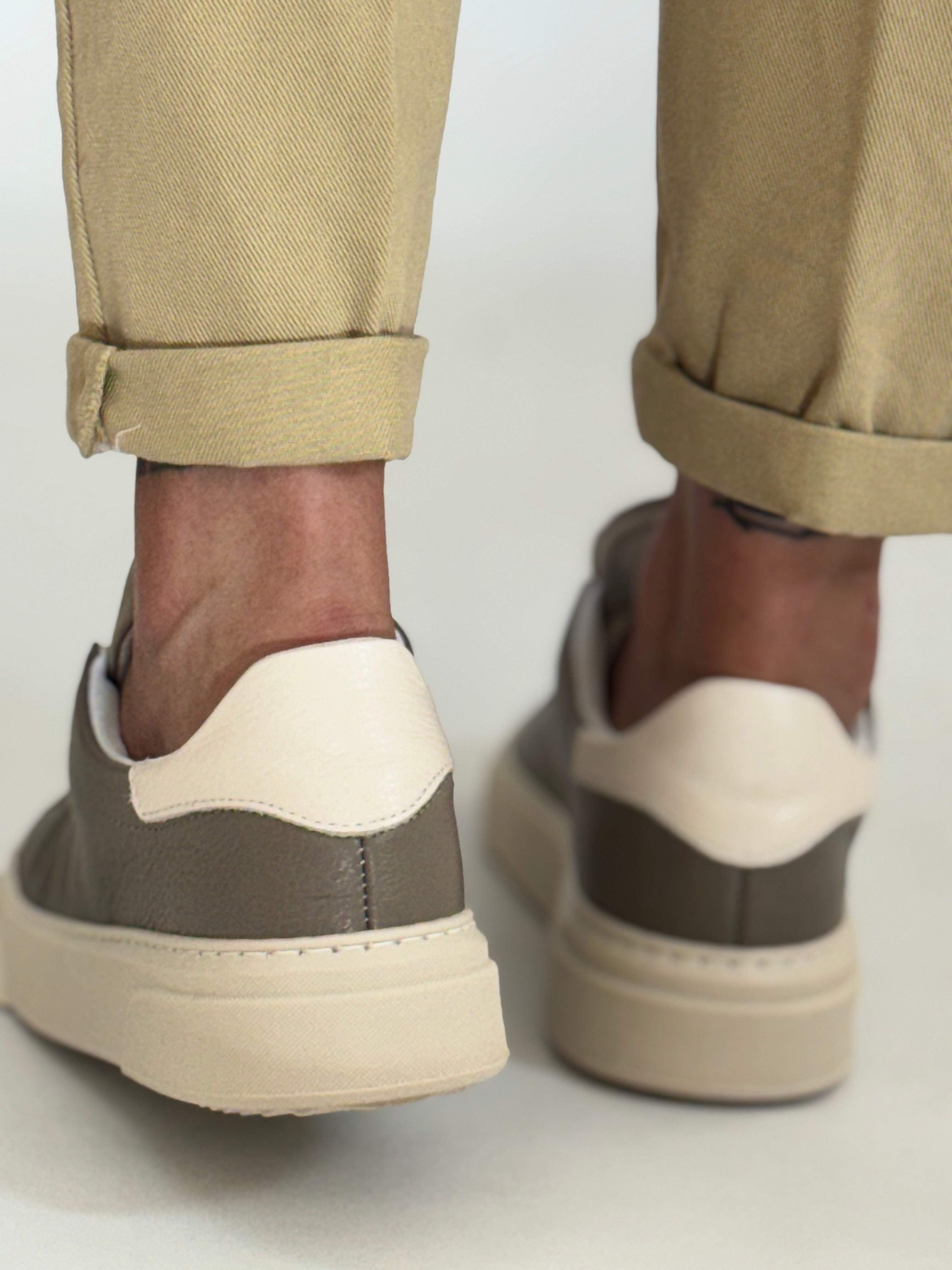 Scarpa bottolata taupe/beige AZ52