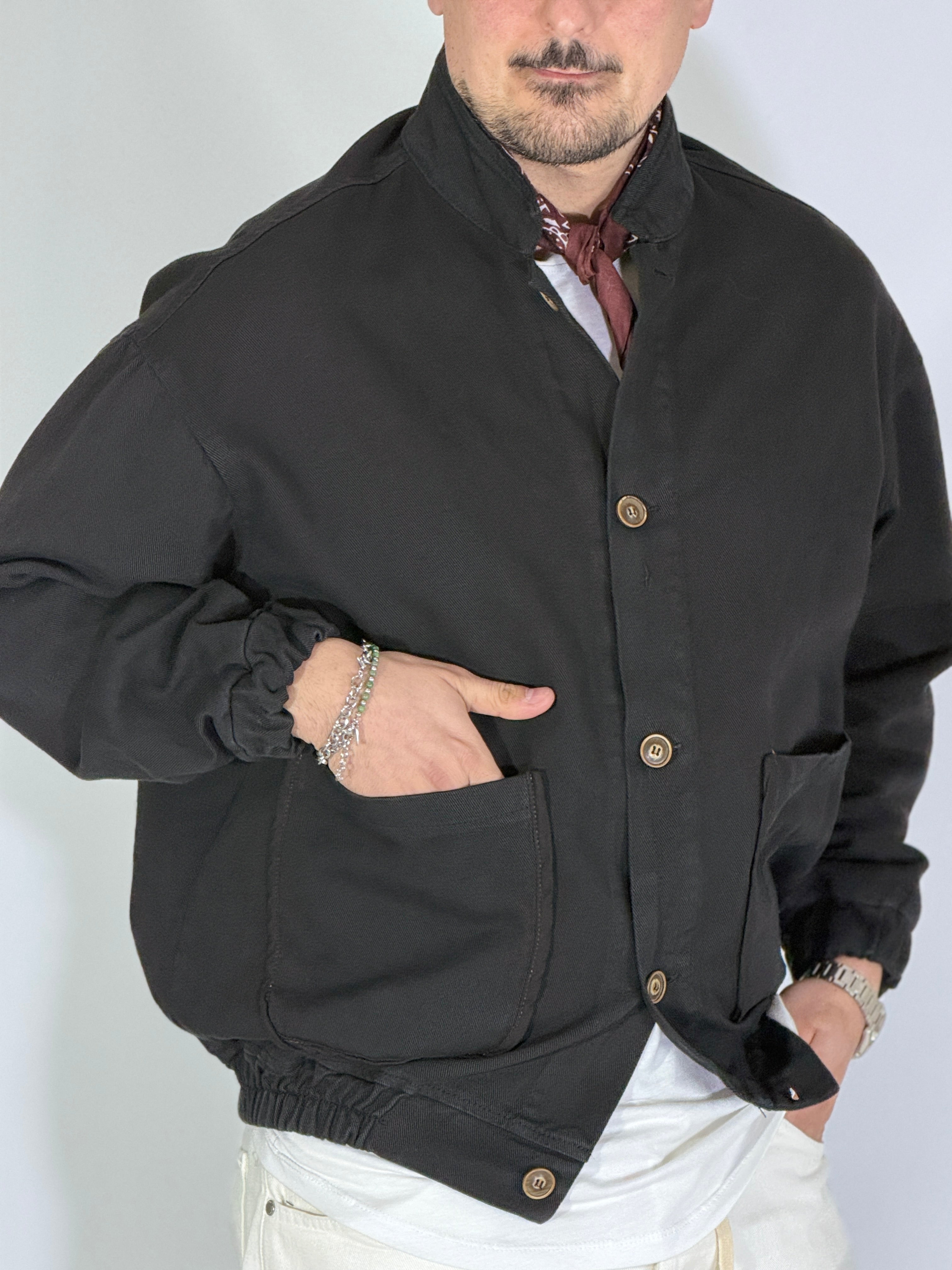 Giubbino con bandana cropped nero