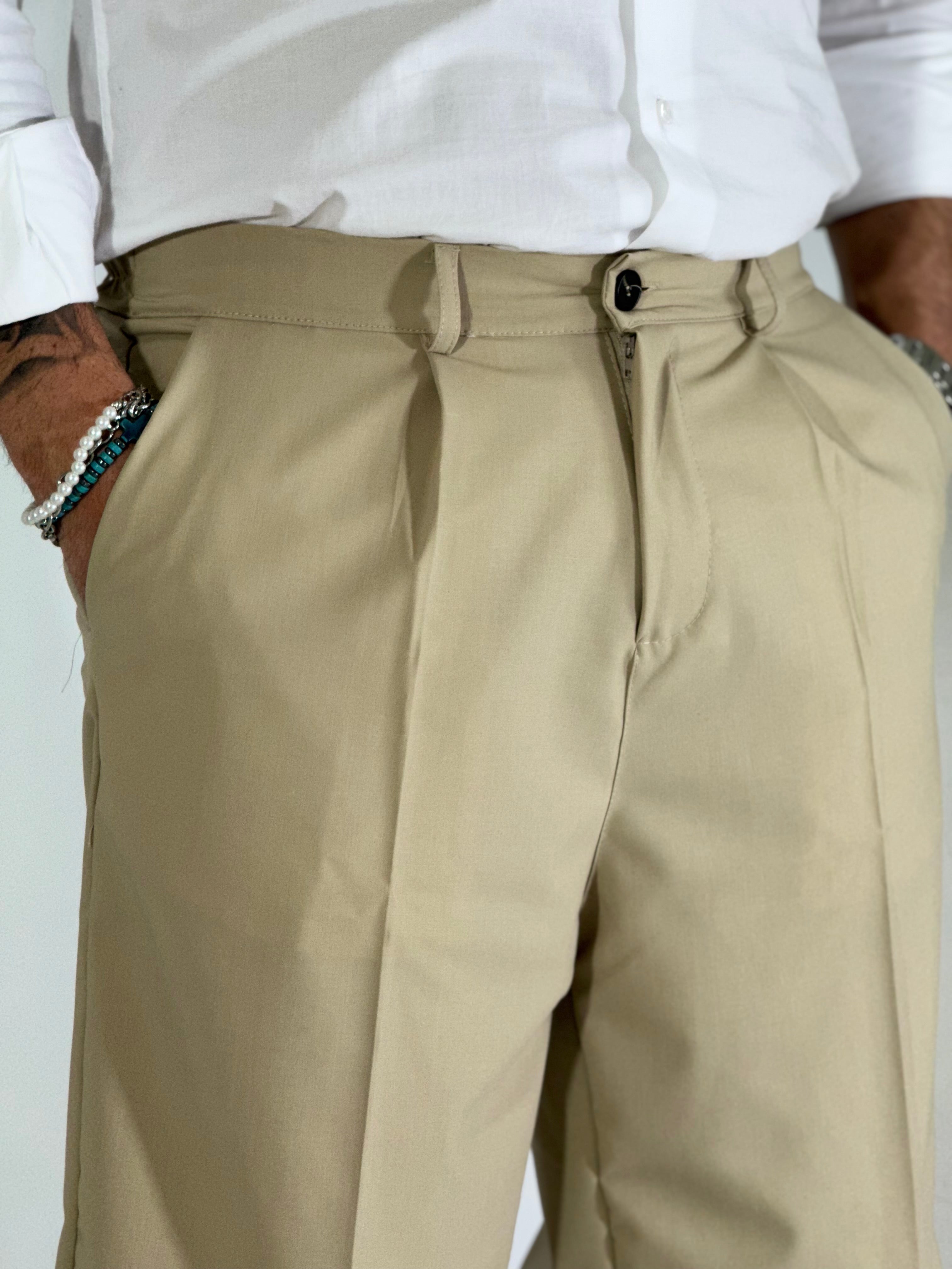Bermuda over beige UM846
