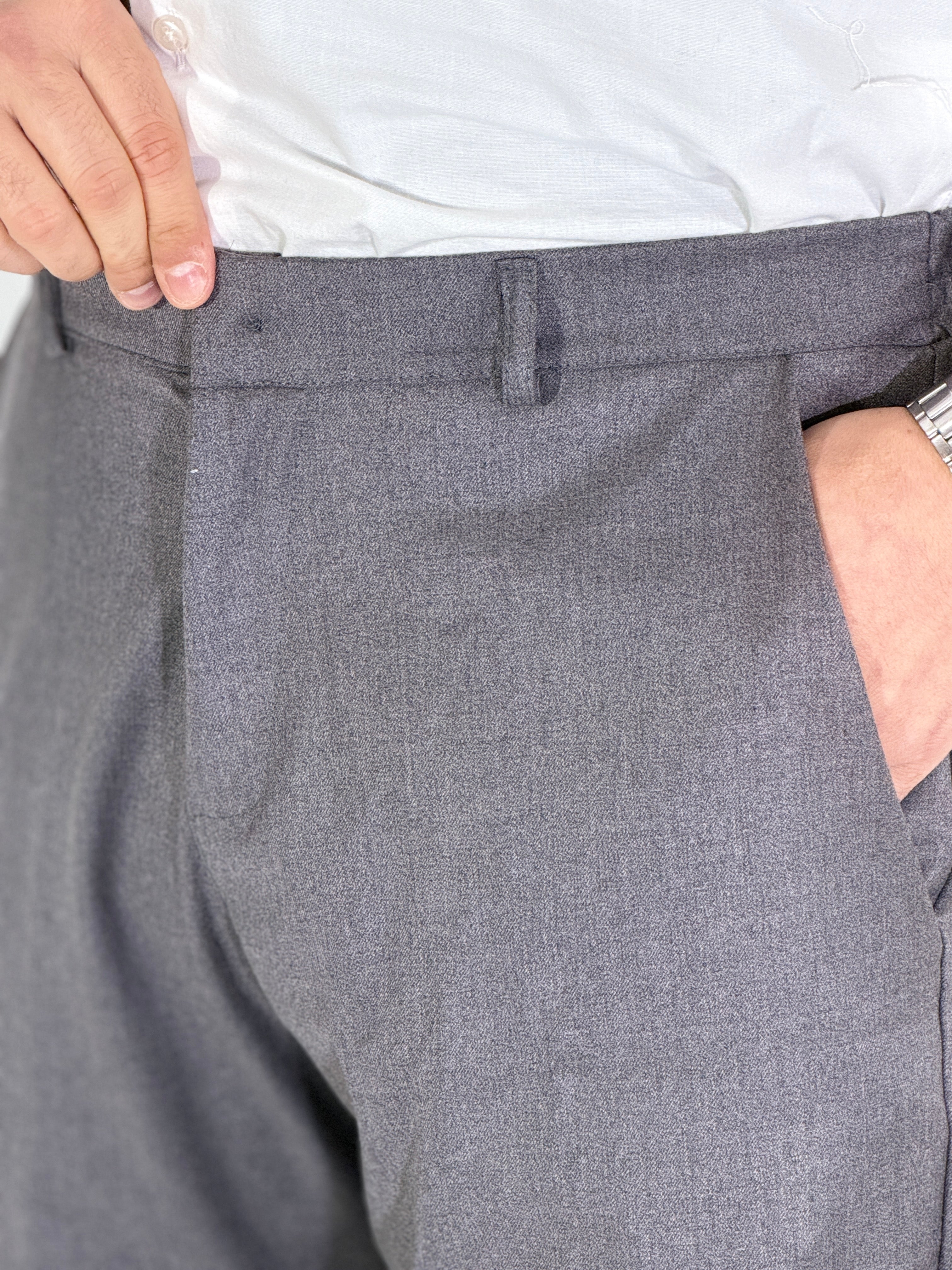 Pantalone grigio UM848 bottone a scomparsa