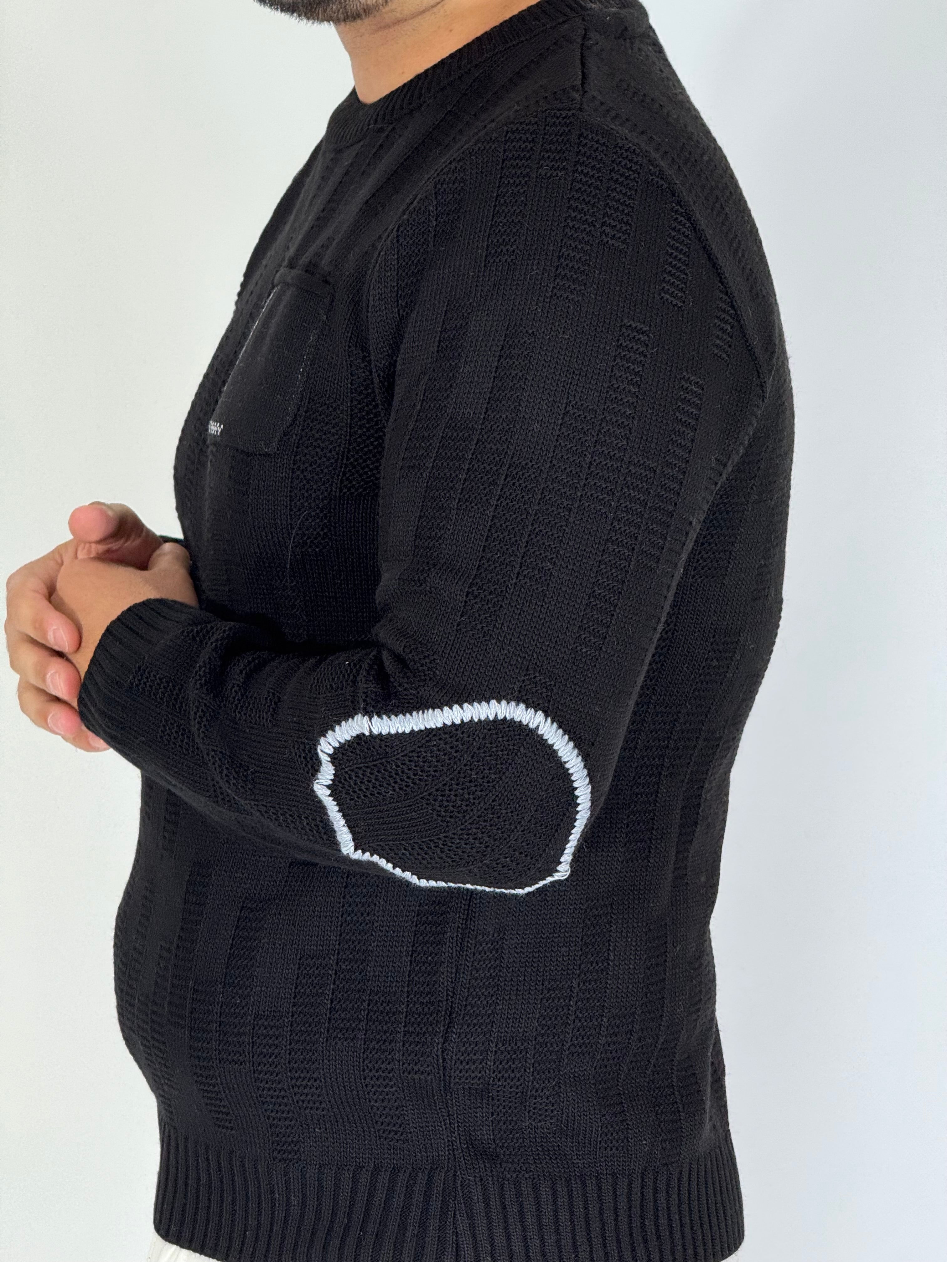 Girocollo toppa ricamato nero BPK2510
