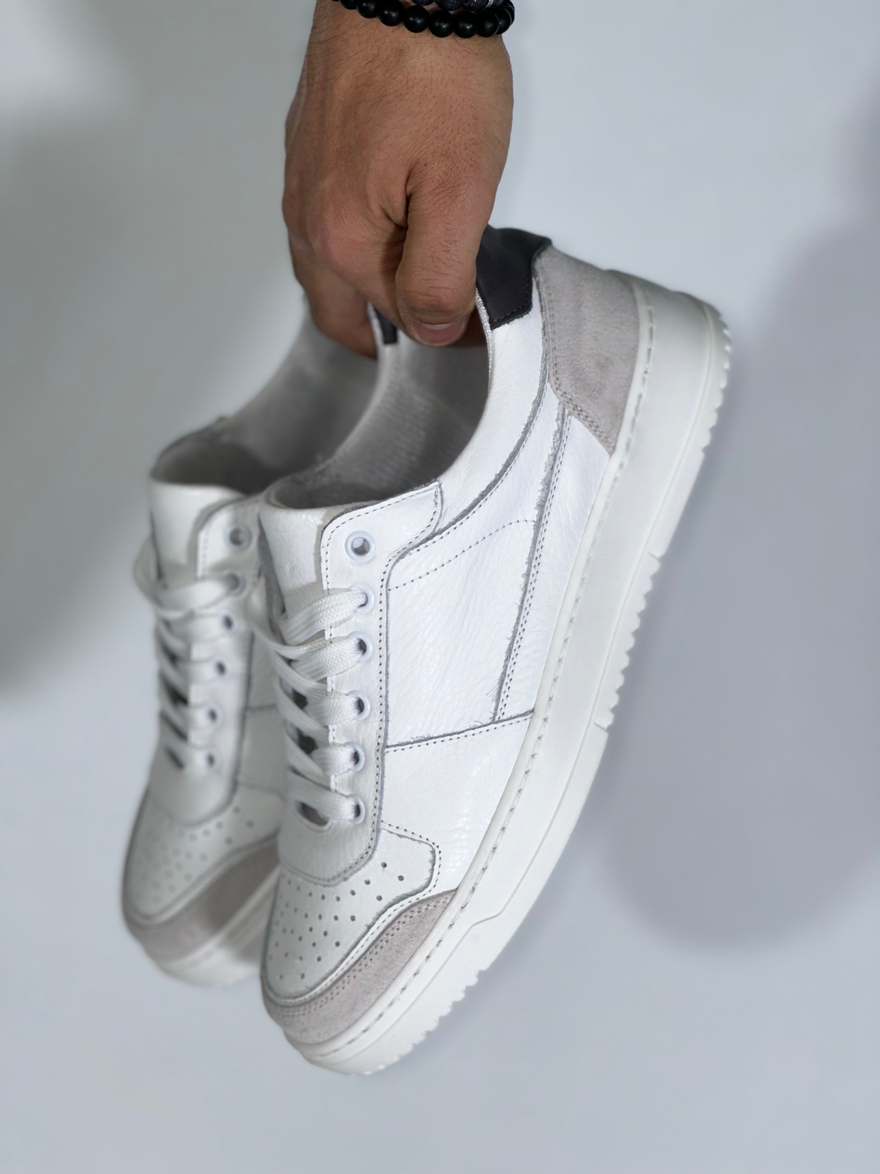 Scarpa AGR camoscio ghiaccio/grigio DB81