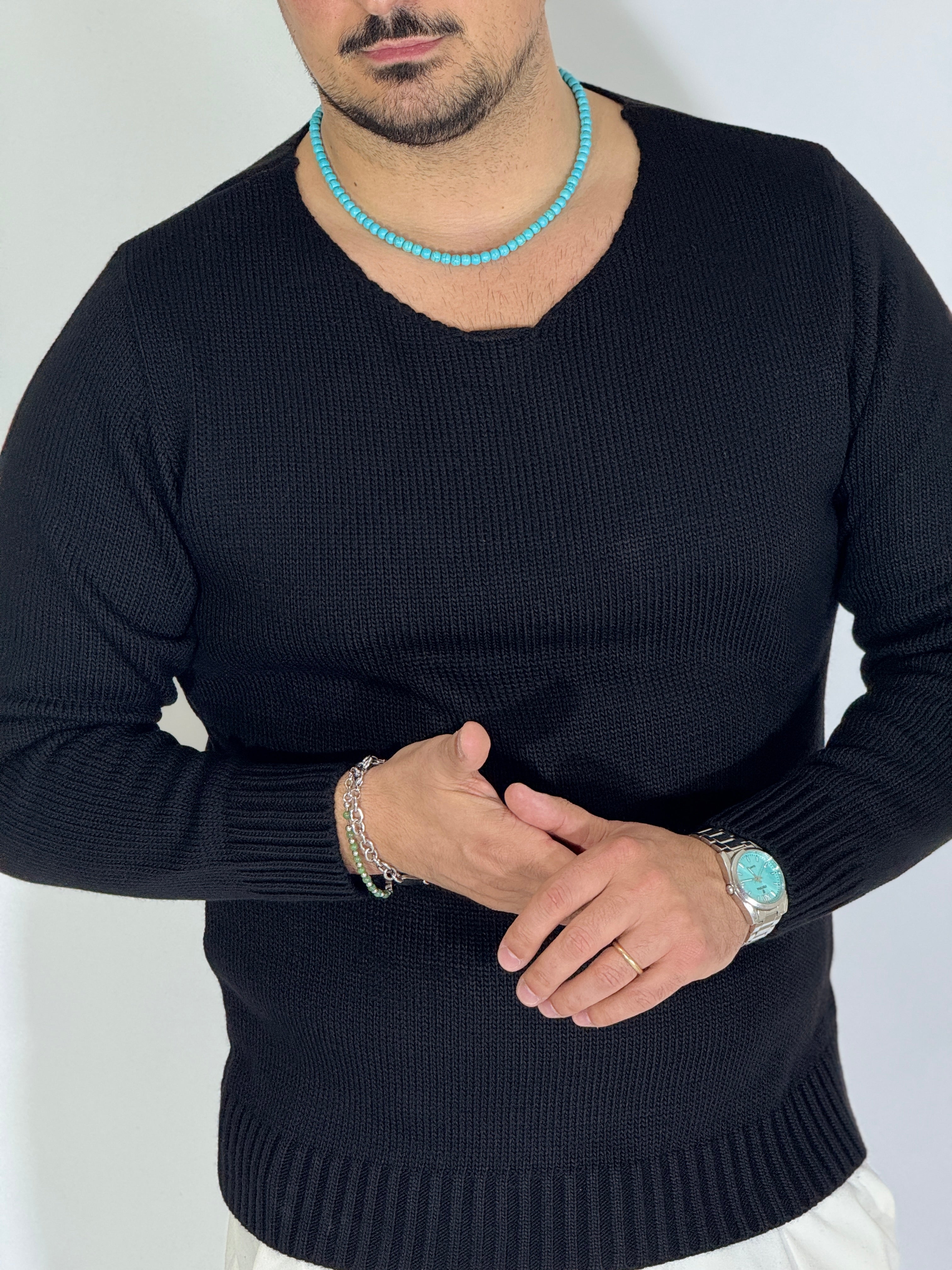 Maglia scollata nera YOKOHAMA