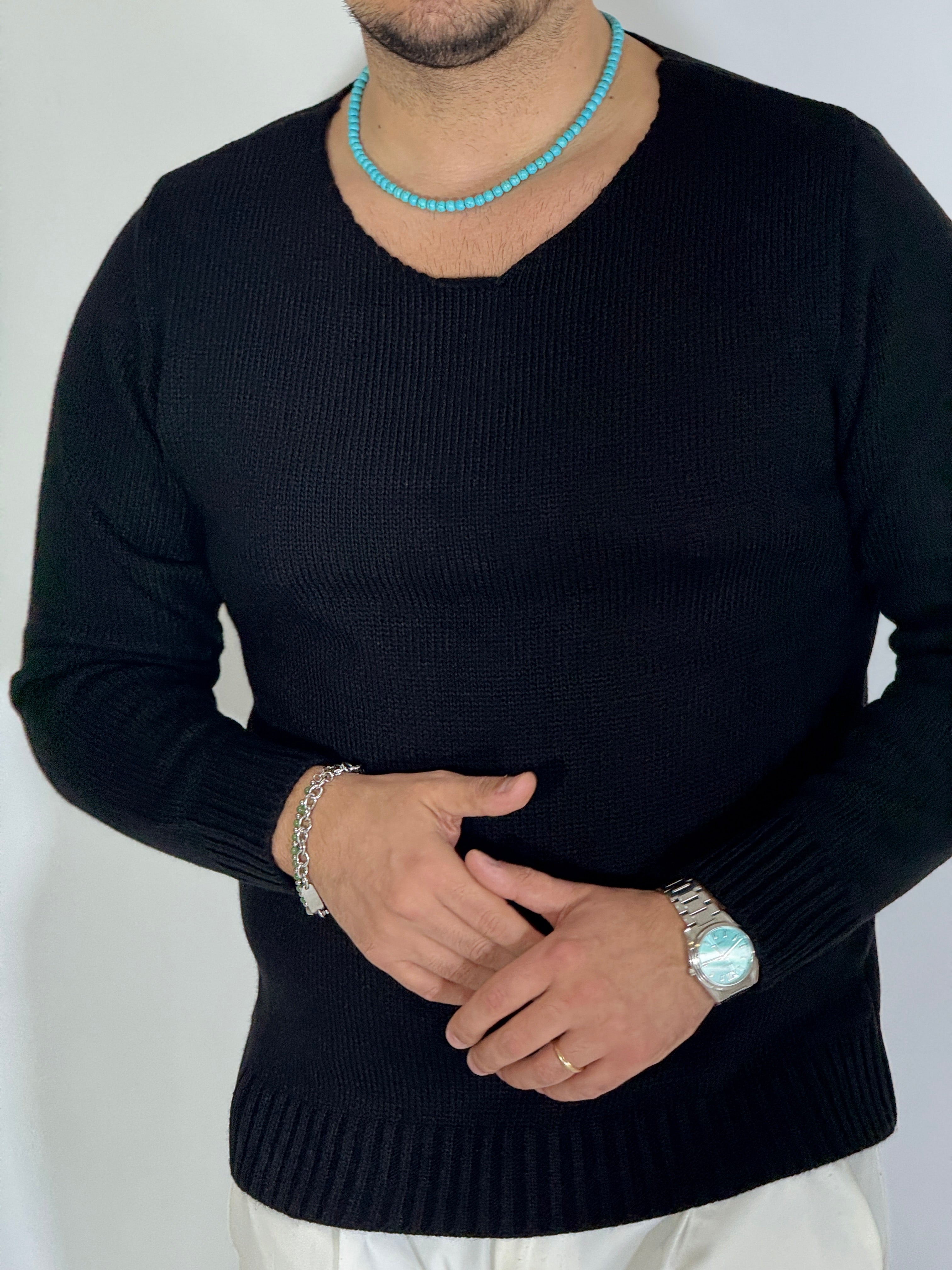 Maglia scollata nera YOKOHAMA