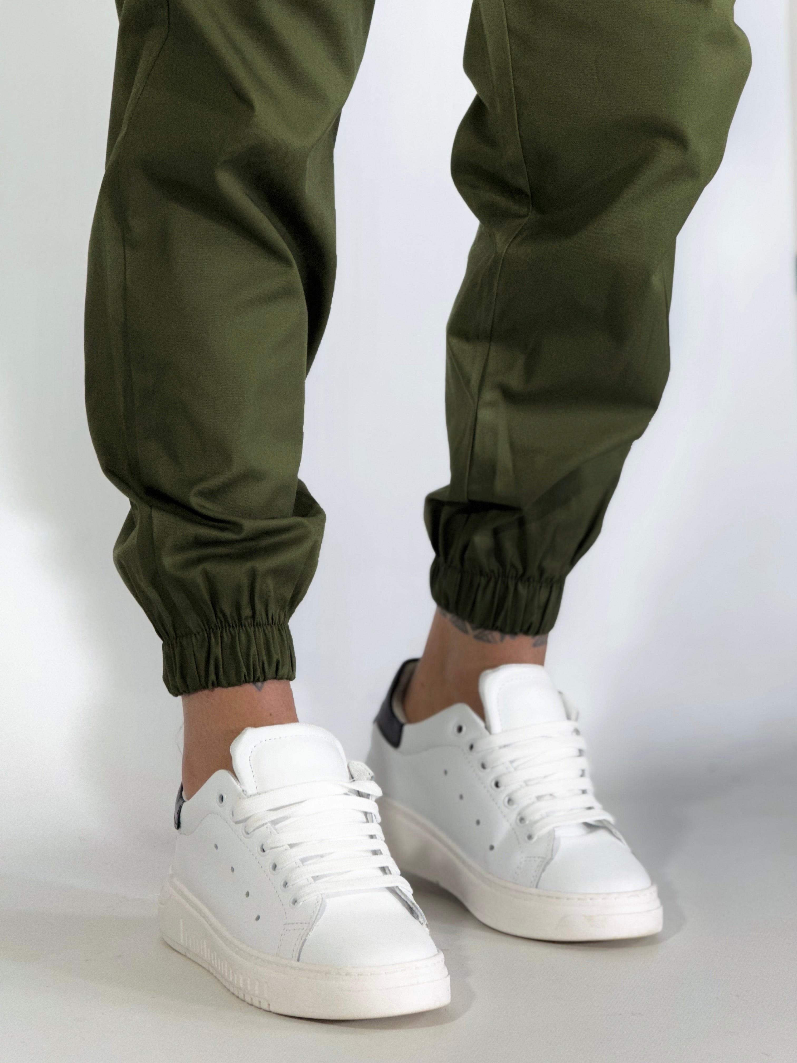 Helsinki · Pantalaccio con molla verde