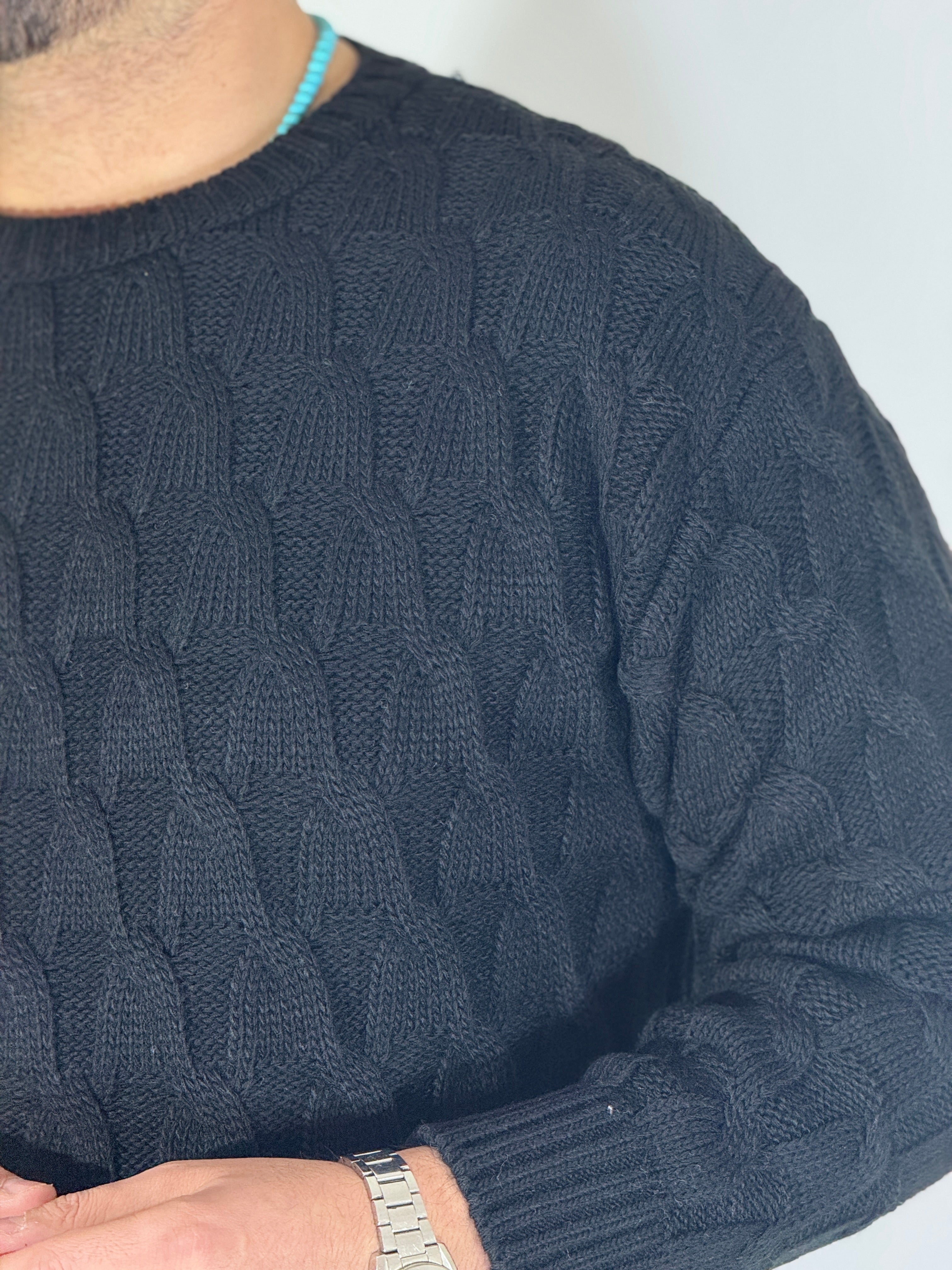 Maglia con trecce nera BK77006