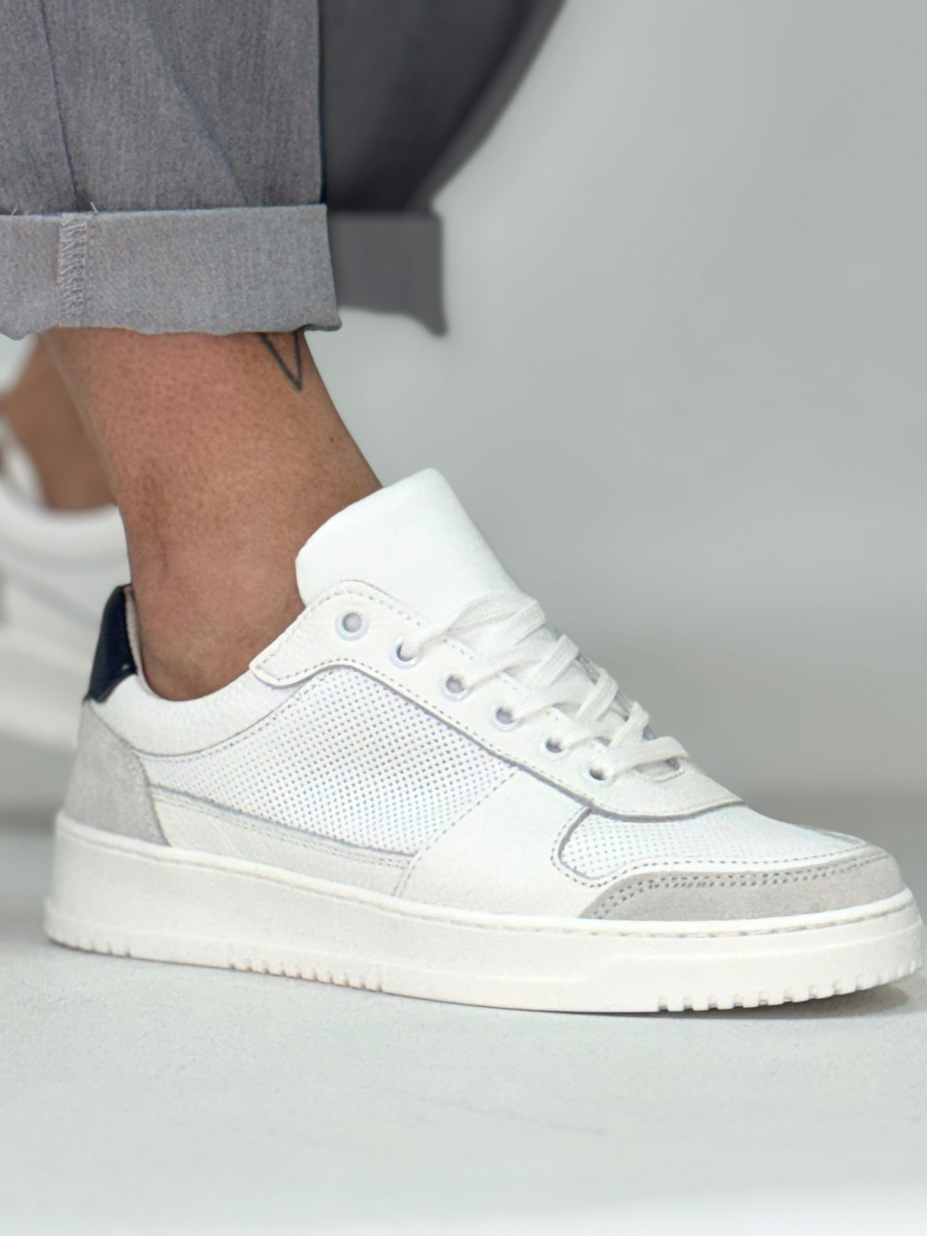 Scarpa forata riporto blu DB81F