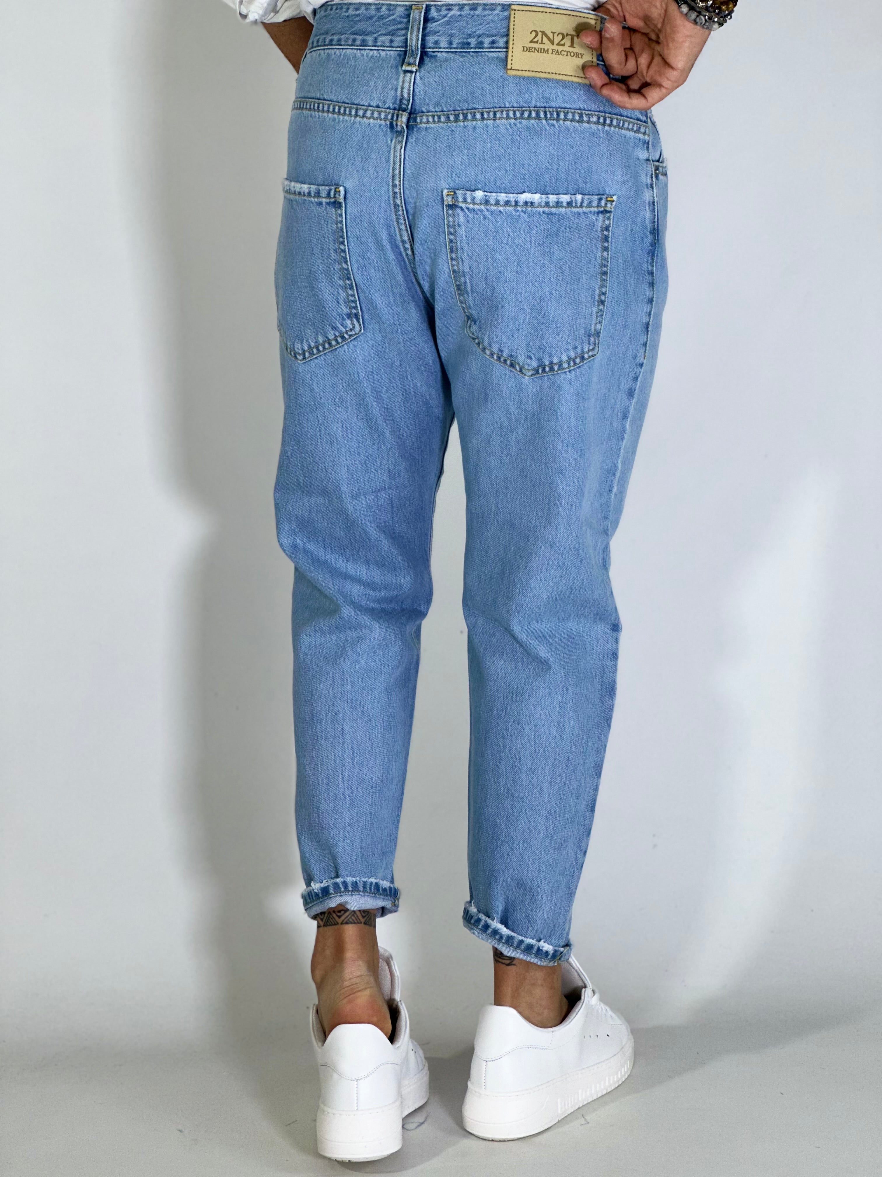 Jeans carrot pulito chiaro 2N2T