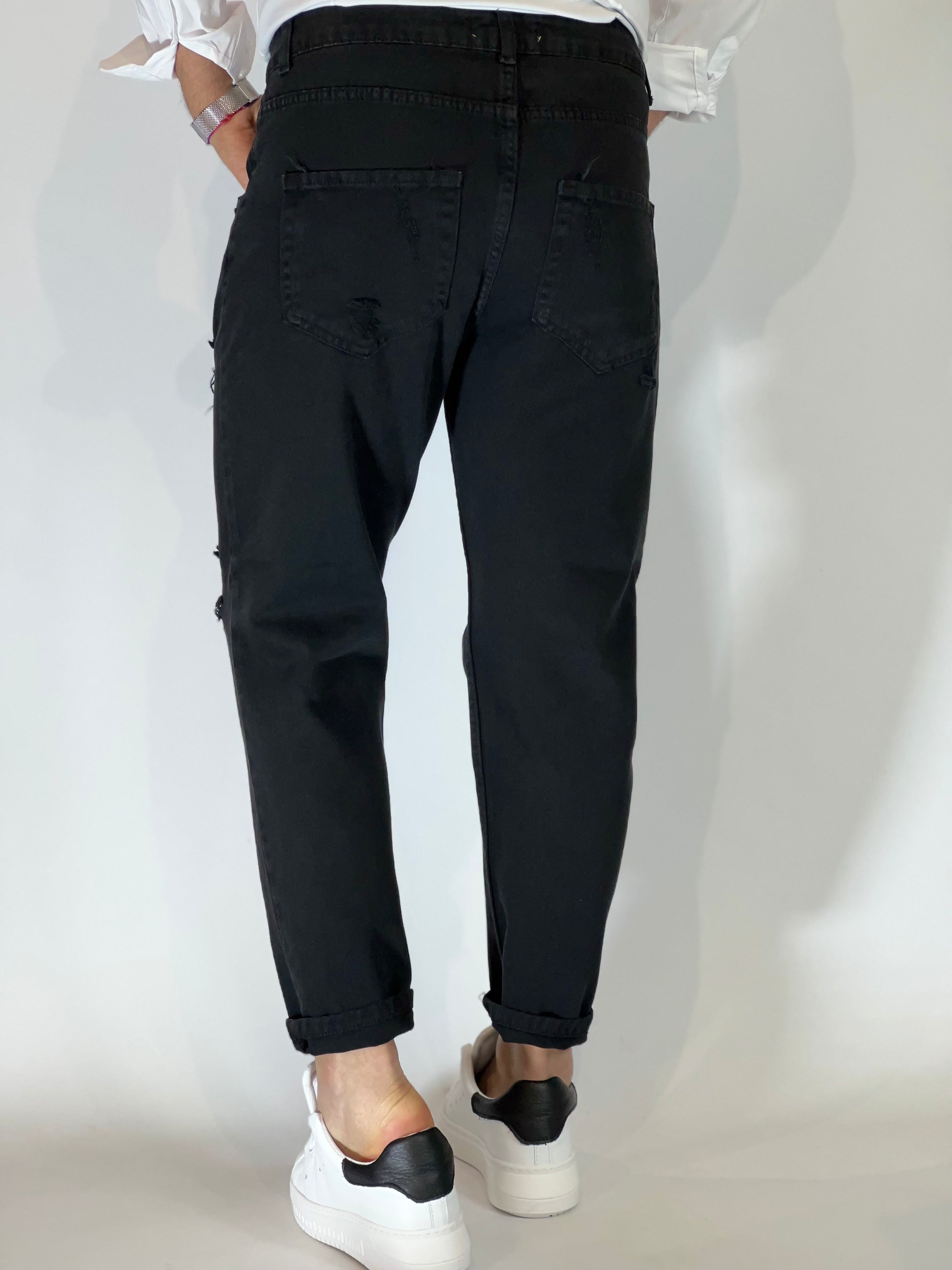Pantalone strappato nero PONTE15-01