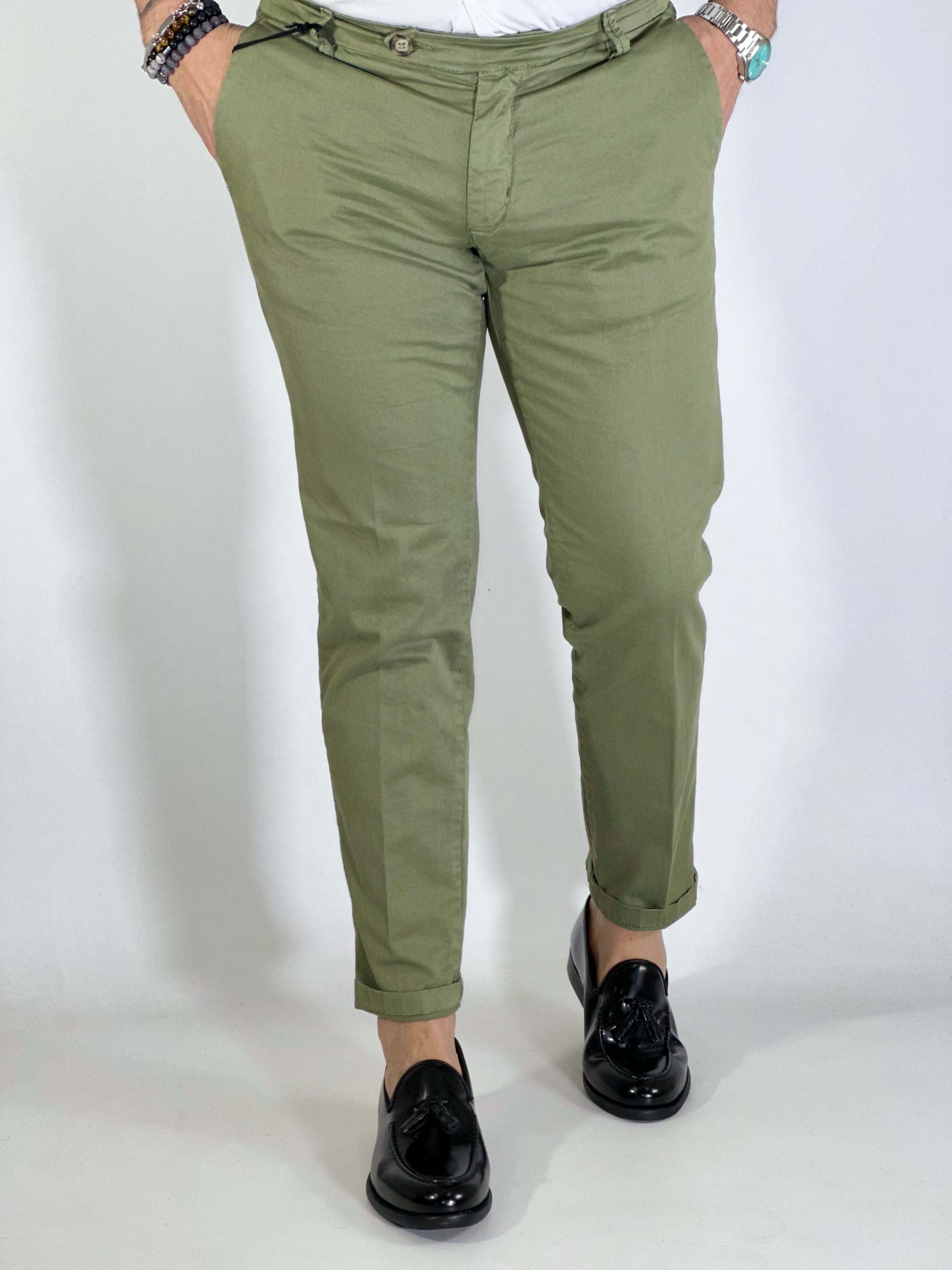 Pantalone slim capri fit verde salvia GPE300