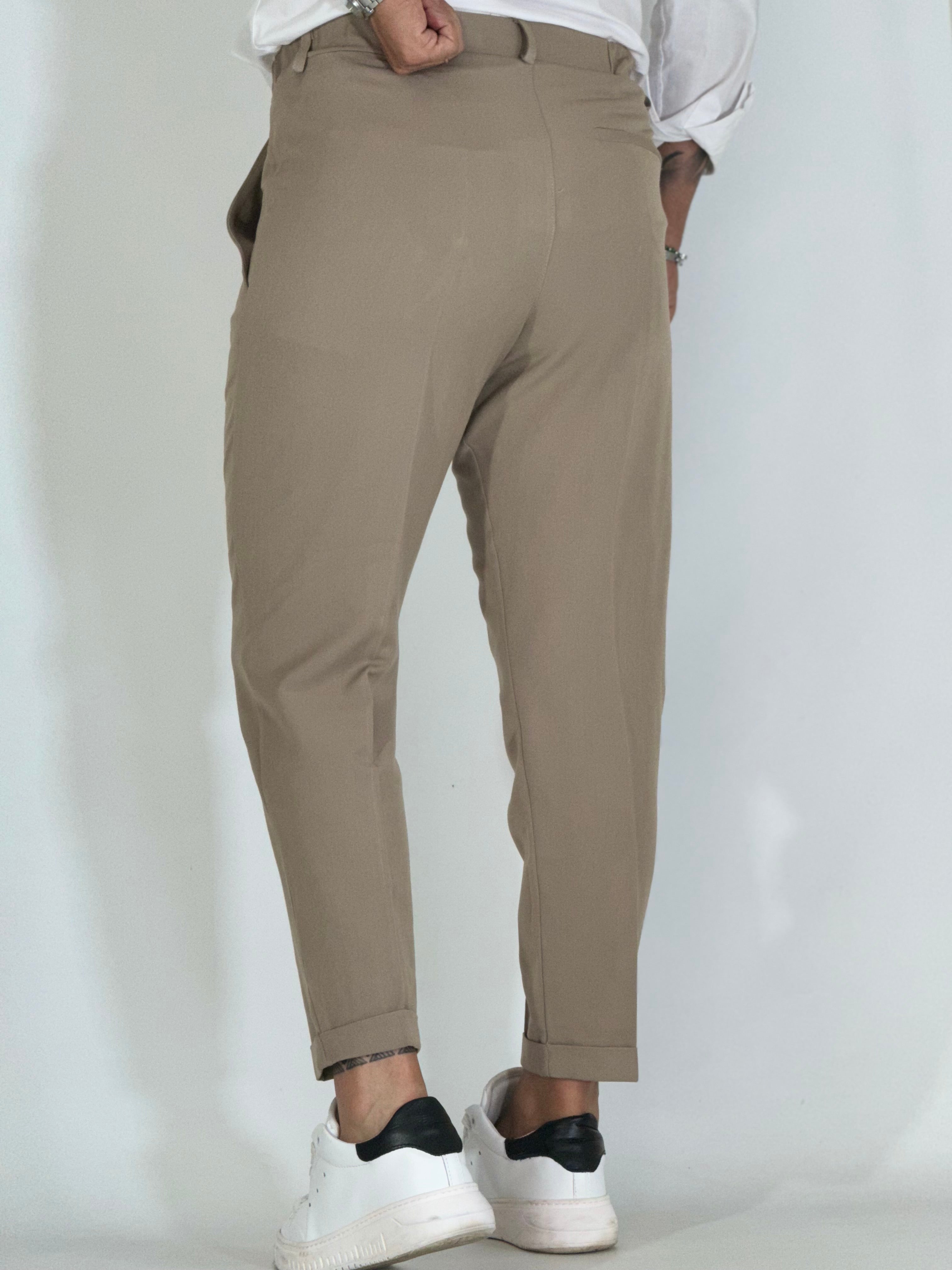Pantalone elegante beige UM486