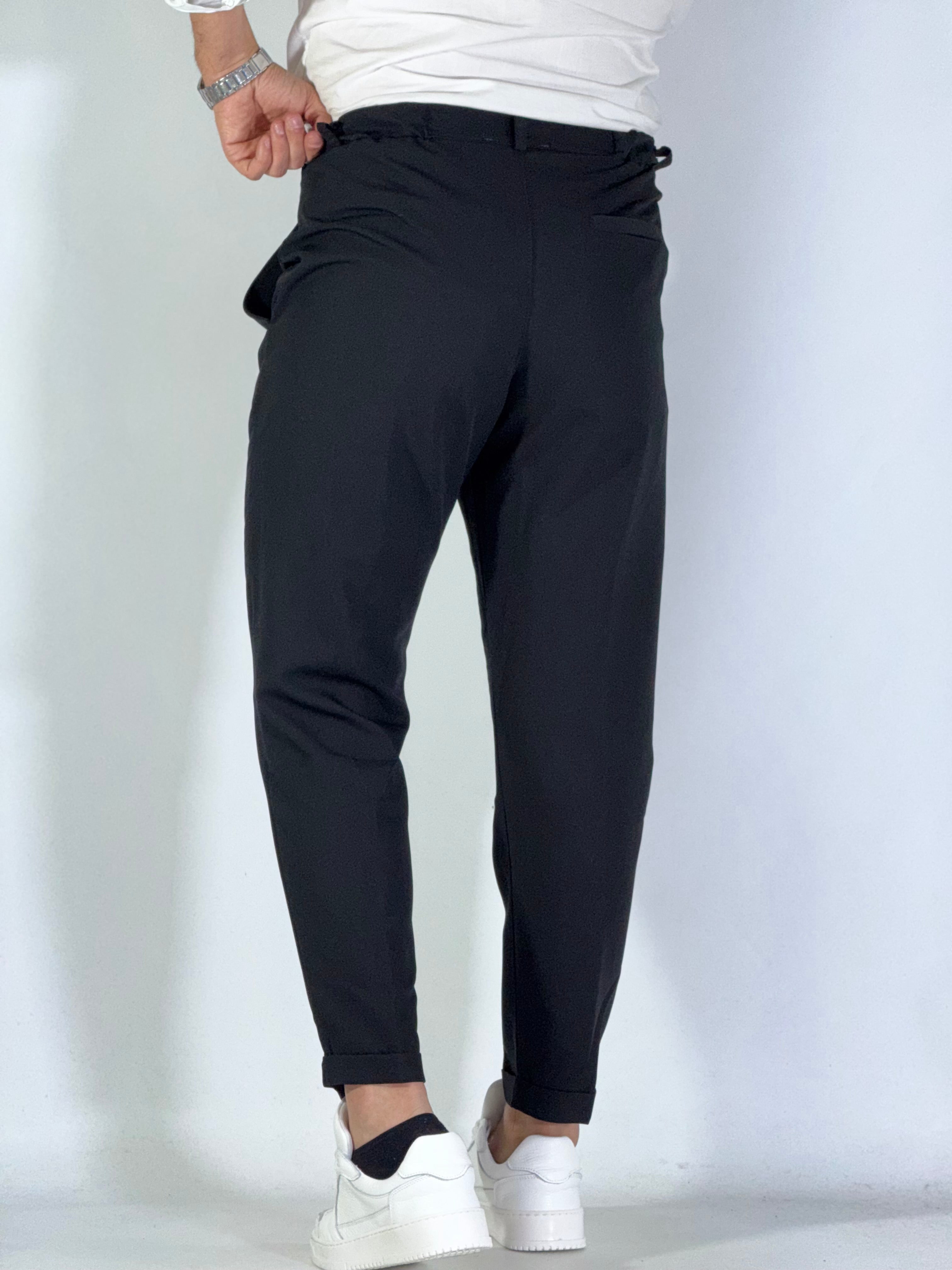 Pantalone elegante nero UM486
