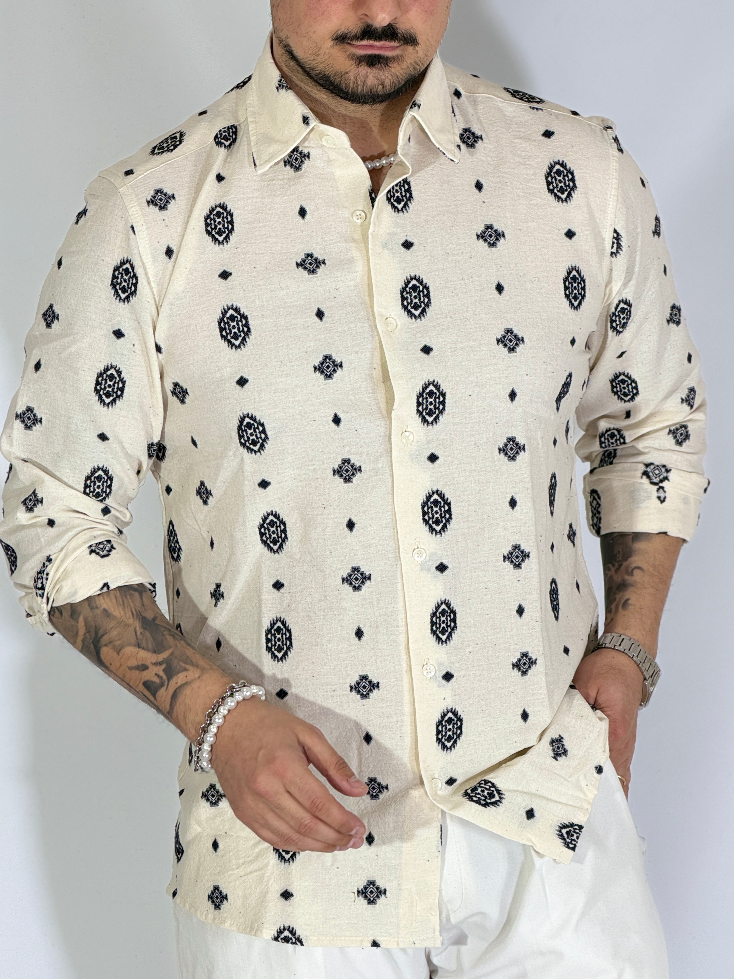 Camicia collo ricamata nera MYLIFE