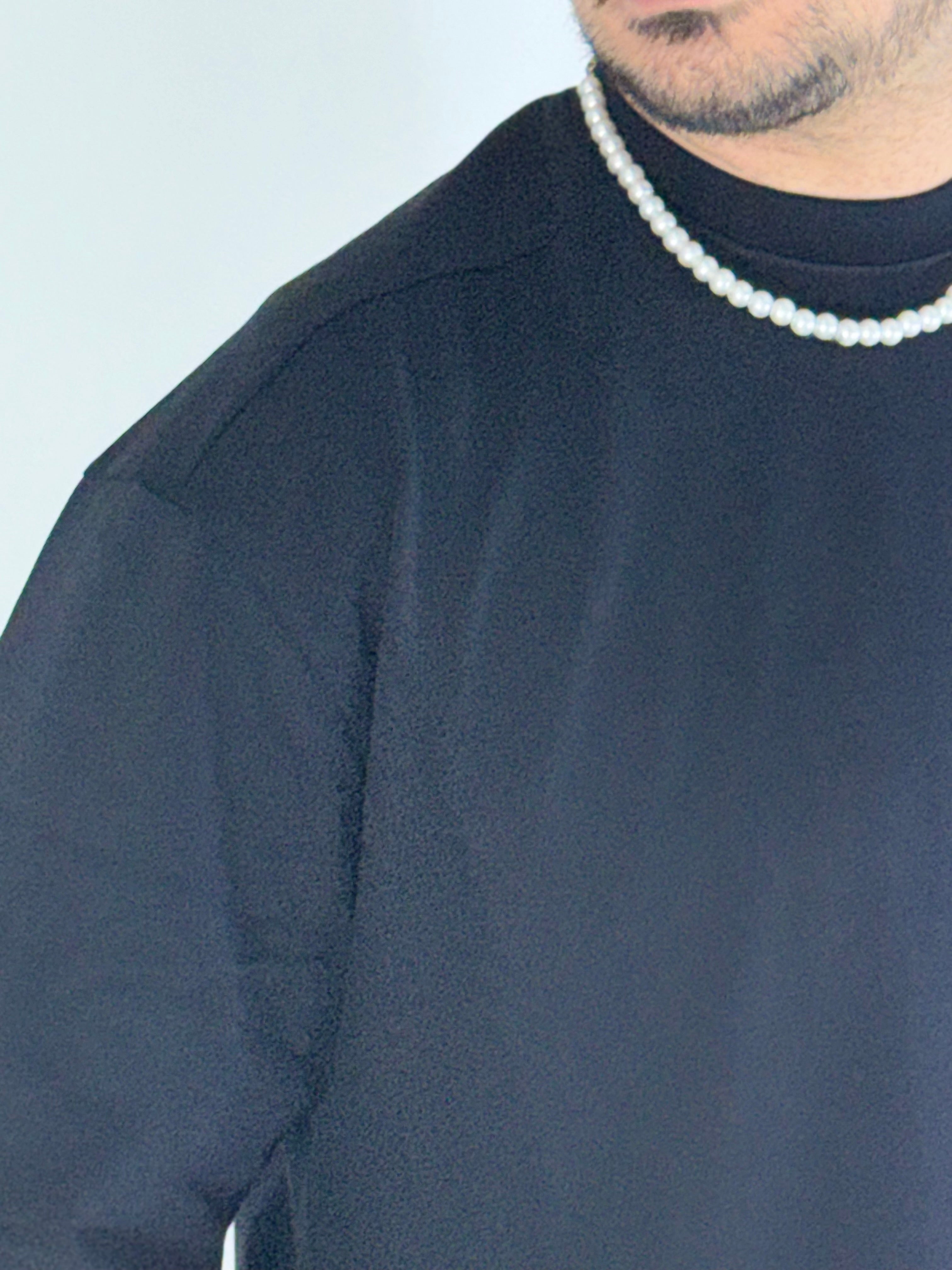 T-Shirt over nera scesa UM724