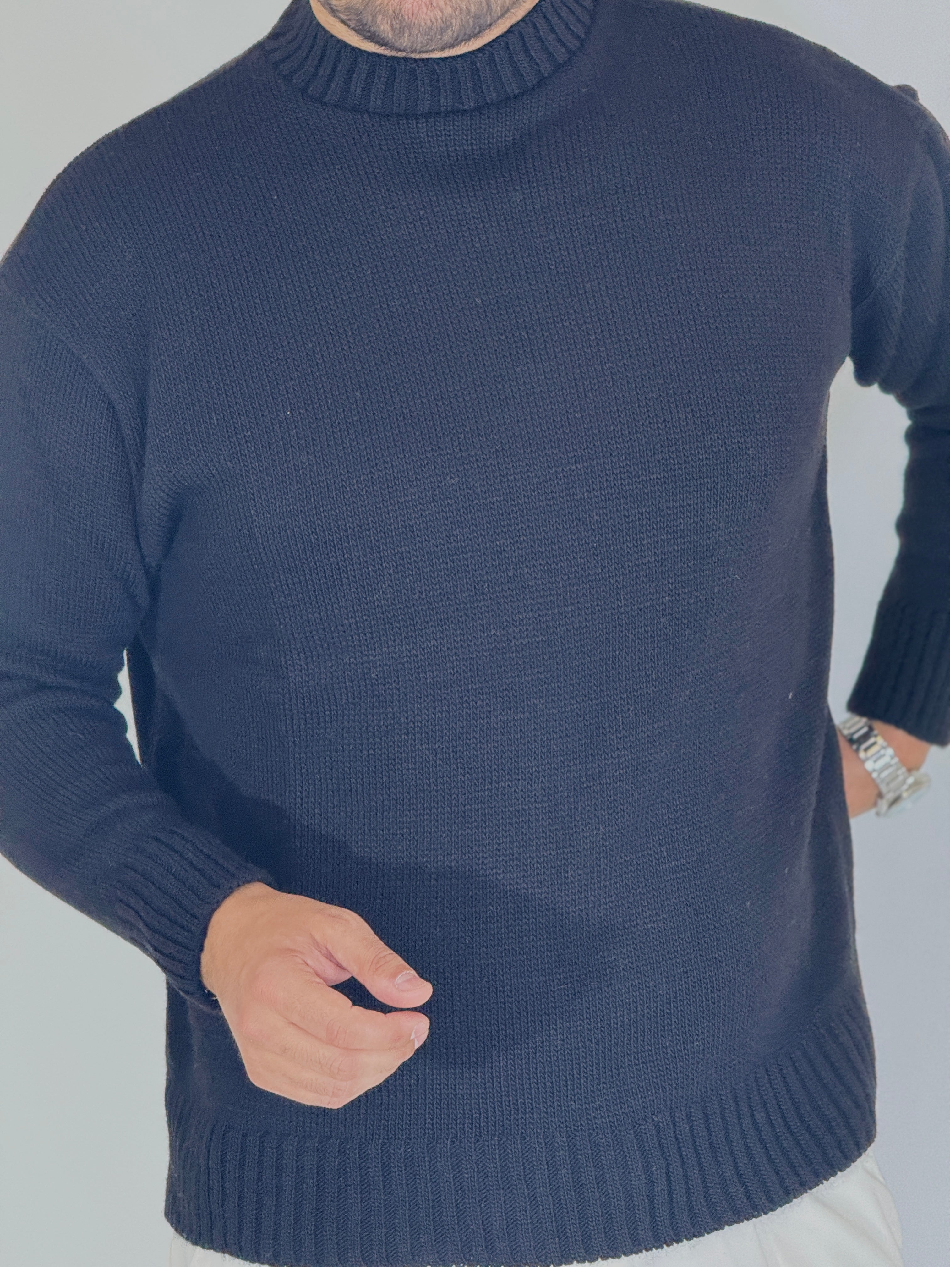 Alpha · Maglione rasato nero