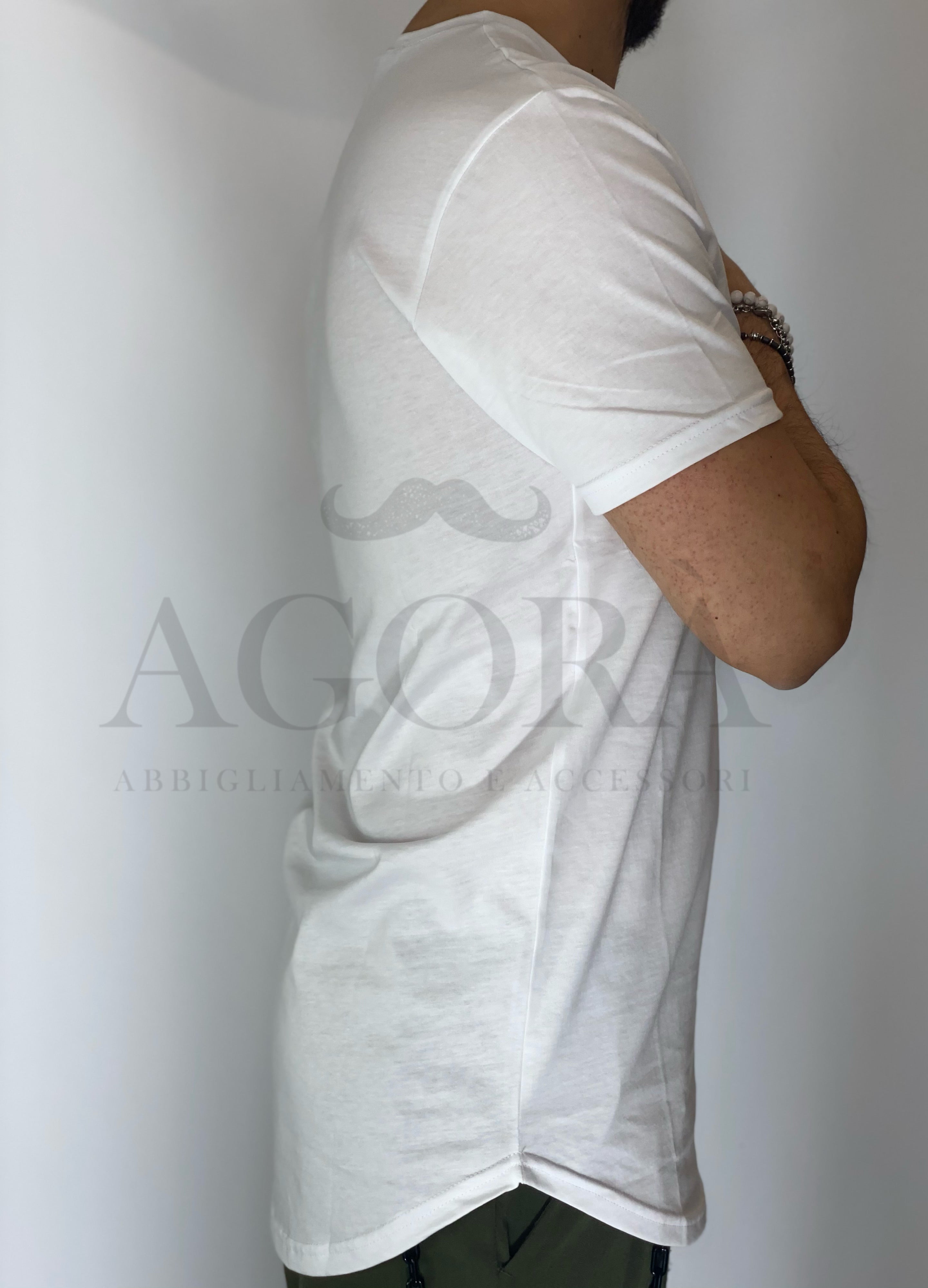 T-Shirt stondata bianca AD001
