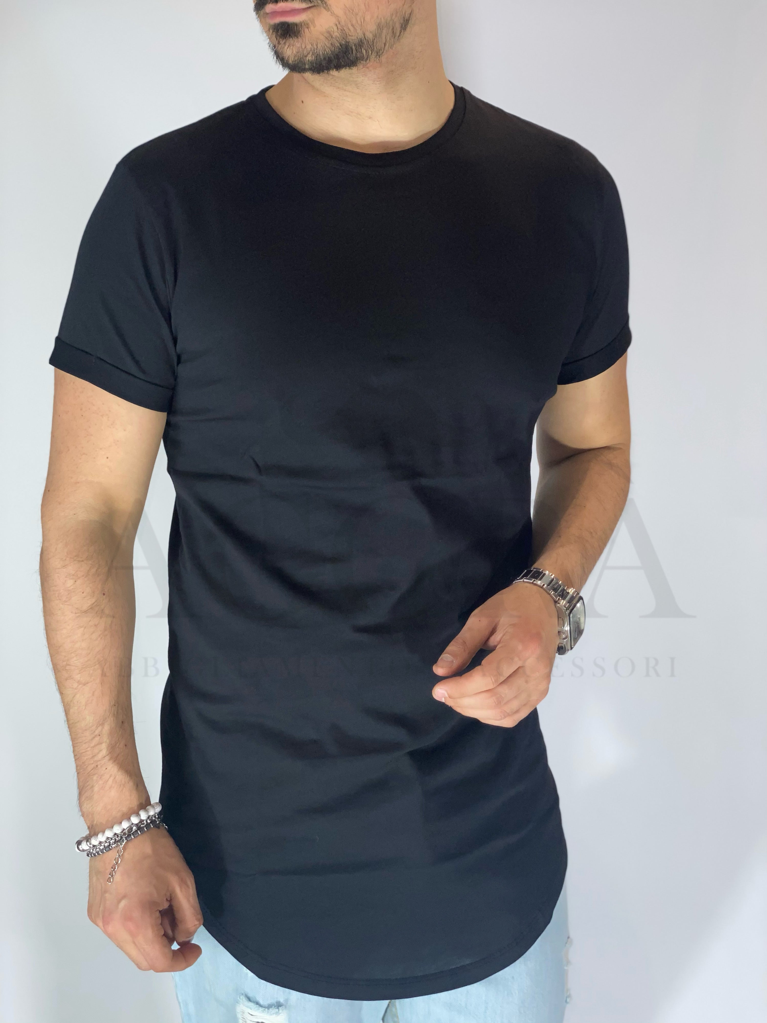T-Shirt stondata nera AD001