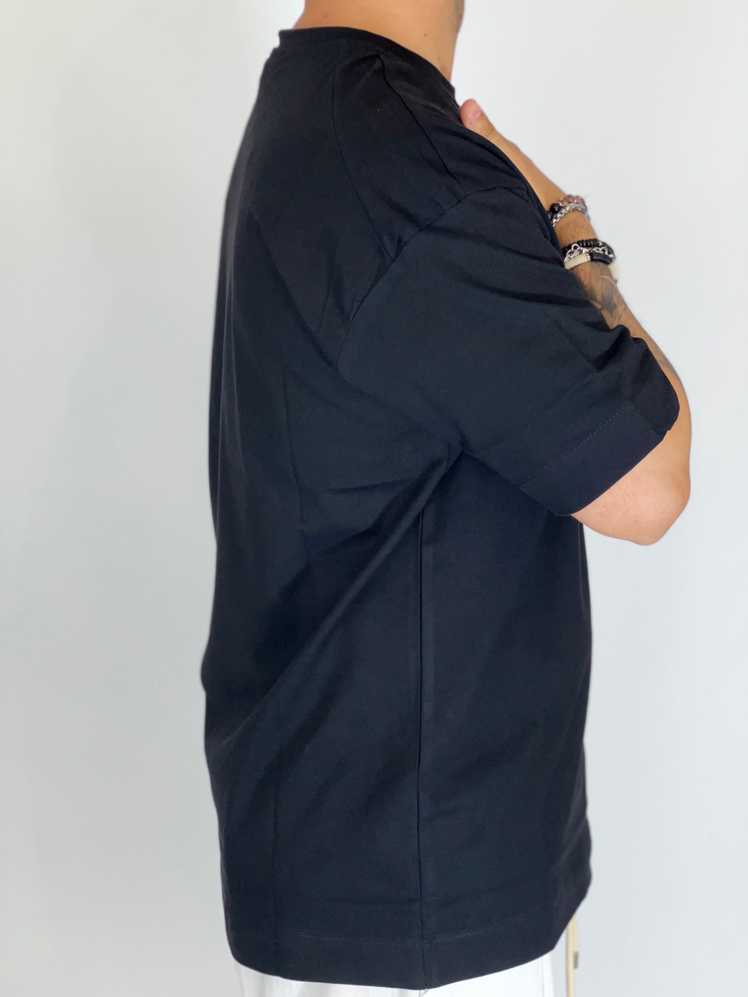 T-Shirt over basic nera DC80316