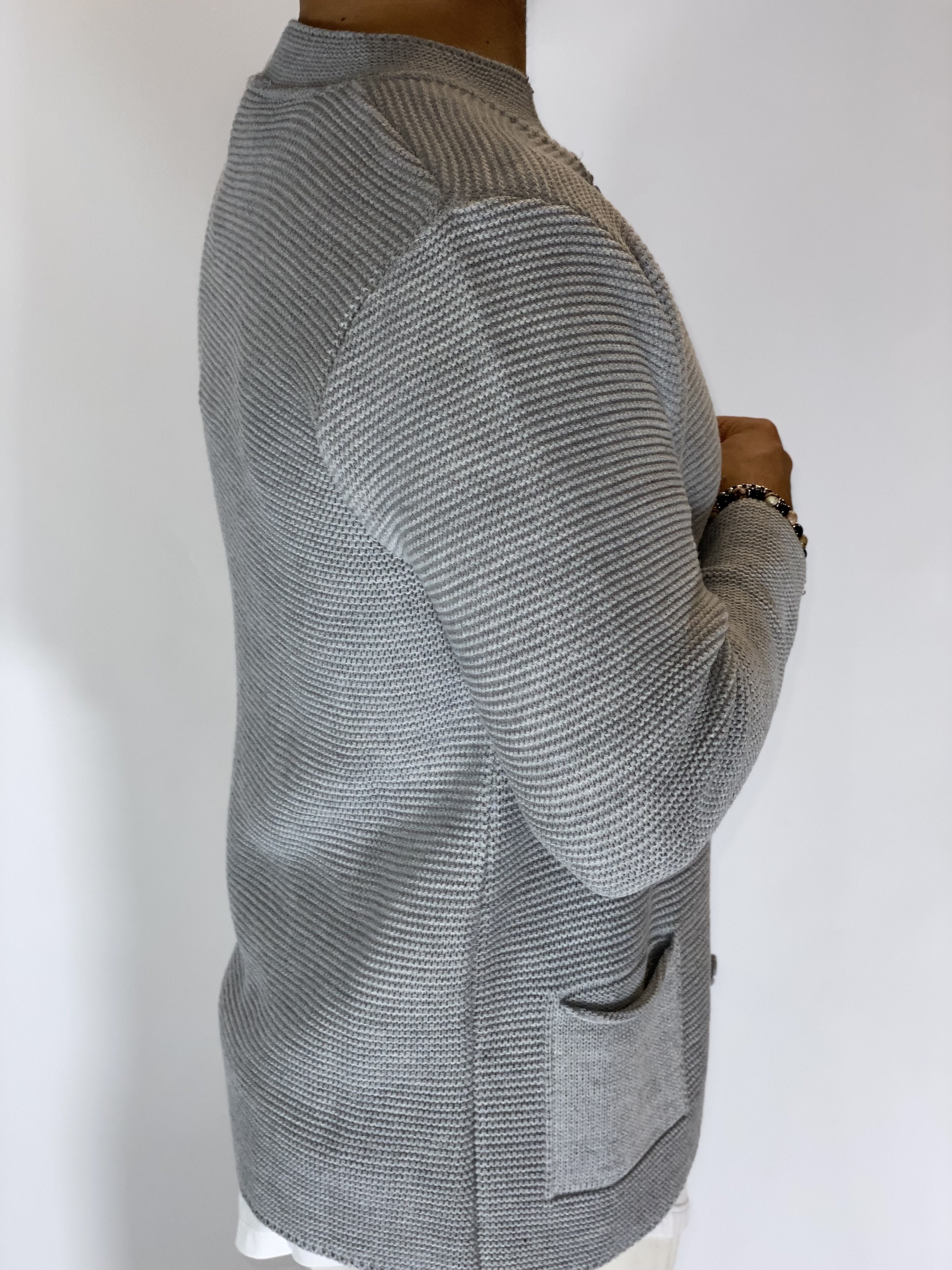 Seven · Cardigan coreano grigio