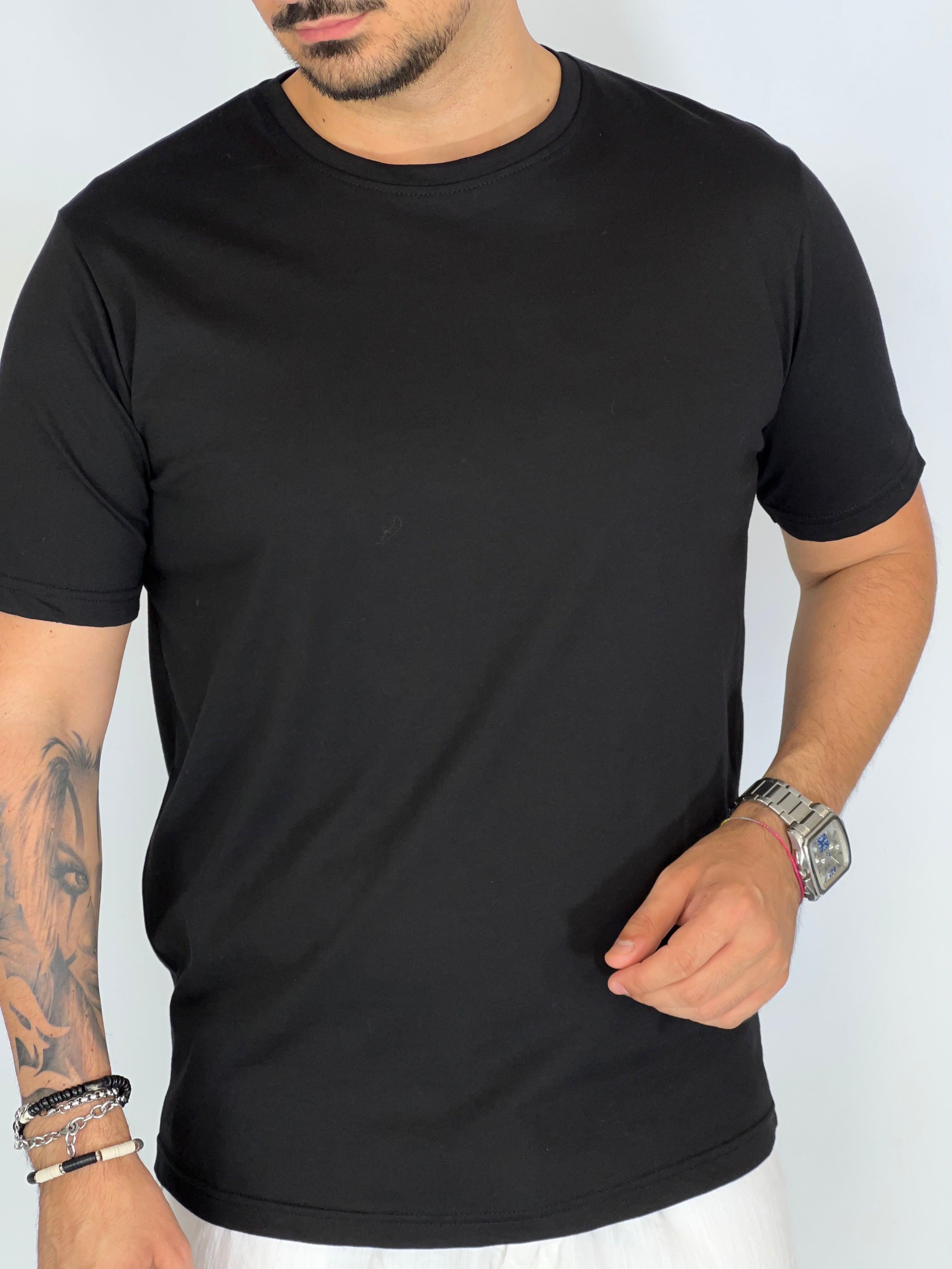 T-Shirt basic nera M19221 PE2