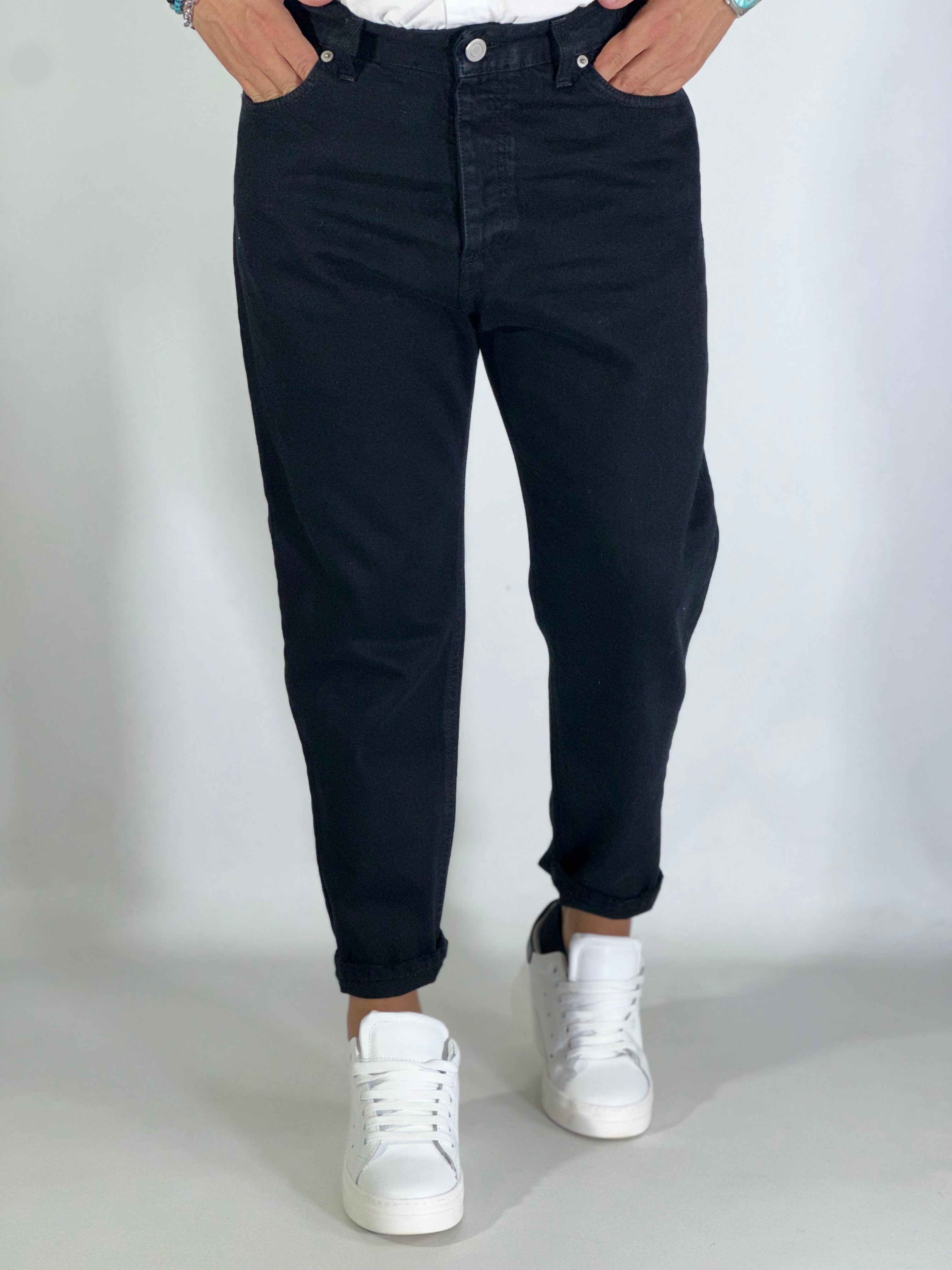 Jeans loose fit denim nero 2N2T