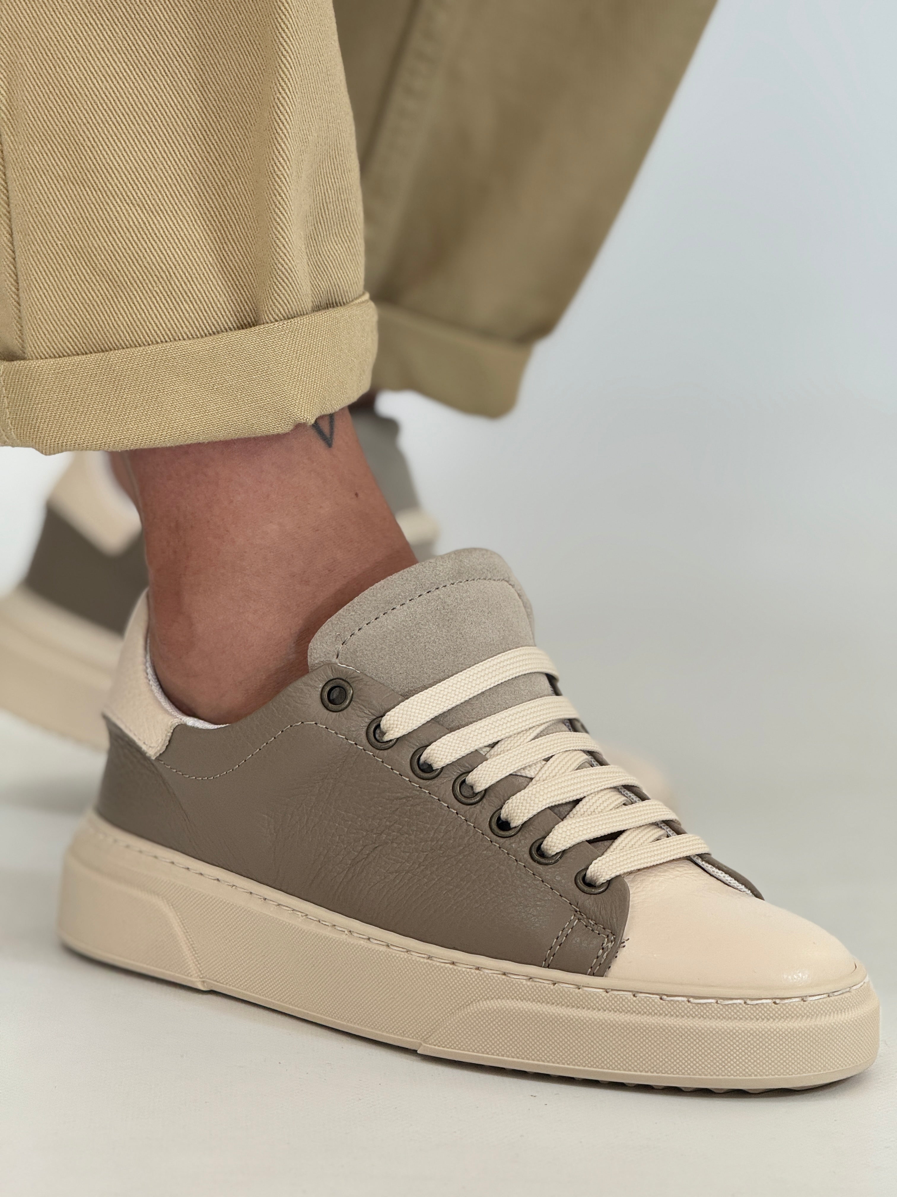 Scarpa bottolata taupe/beige AZ52