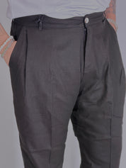 Nomad lino · Pantalone carrot con pince nero