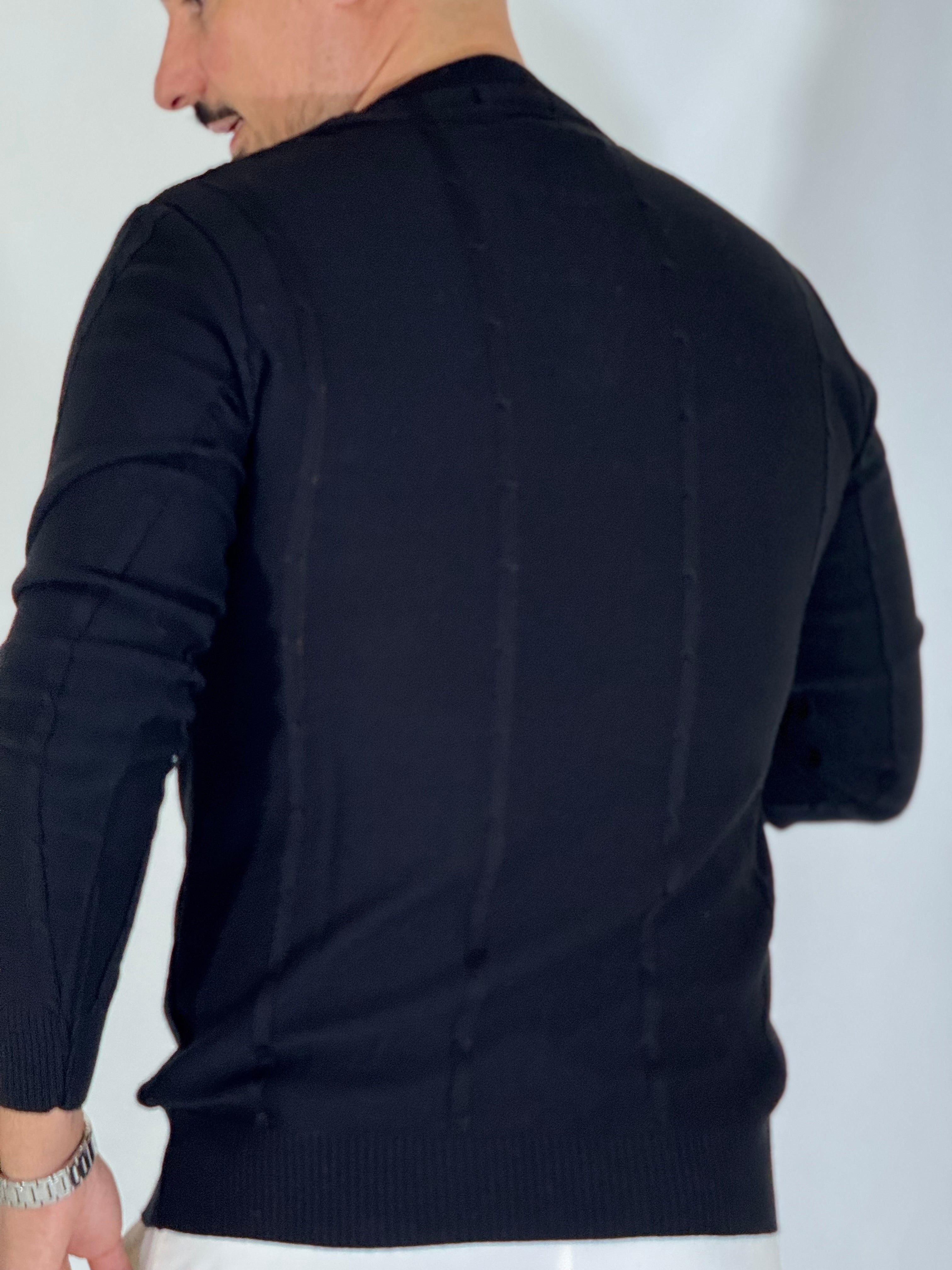 Maglia serafino 3 bottoni nera A446