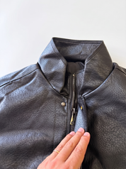 Giubbino imbottito eco-pelle nero 886139