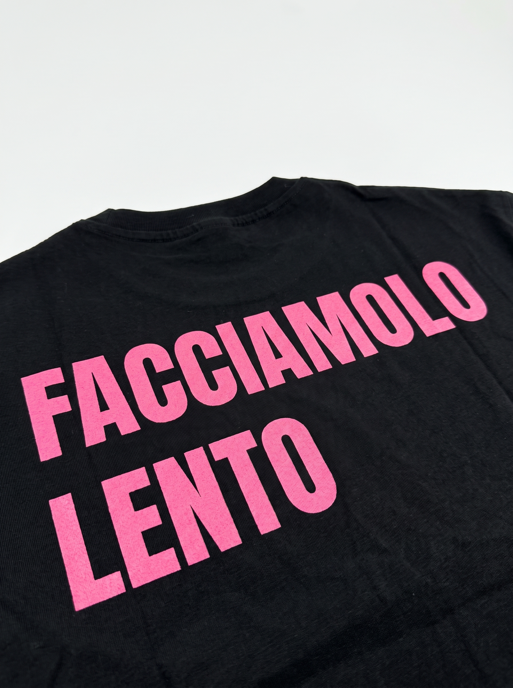 T-shirt crop lento nera/rosa 41848