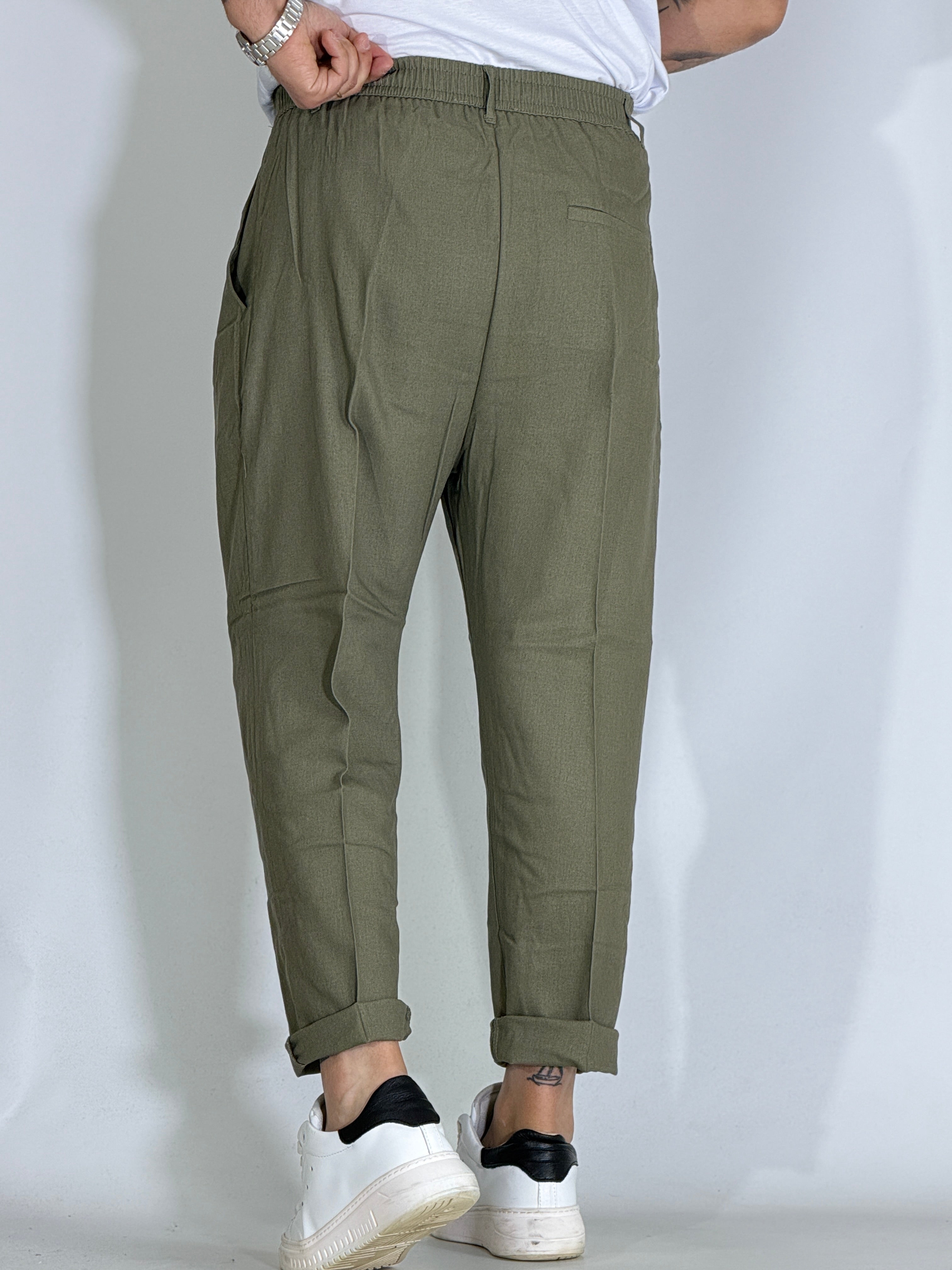 Nomad lino · Pantalone carrot con pince militare