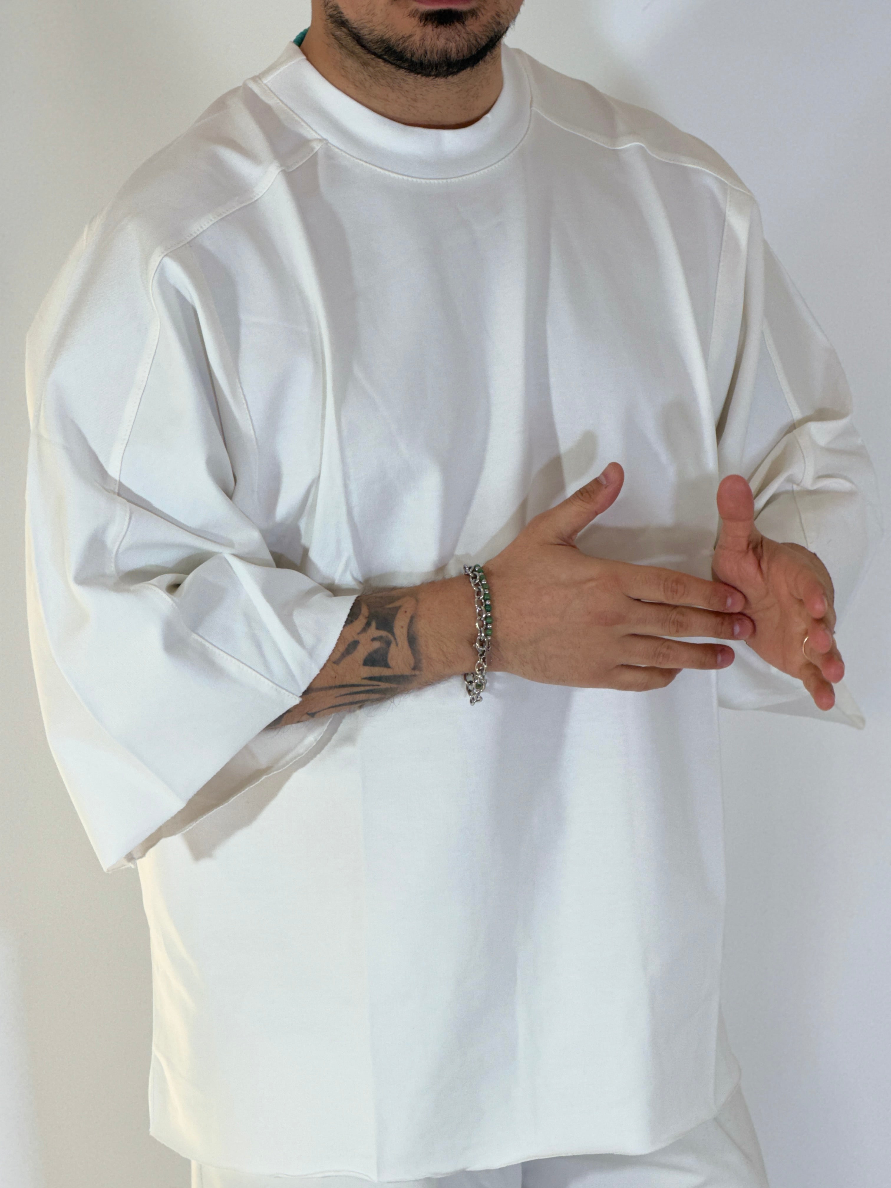 T-shirt over taglio vivo bianca HM834