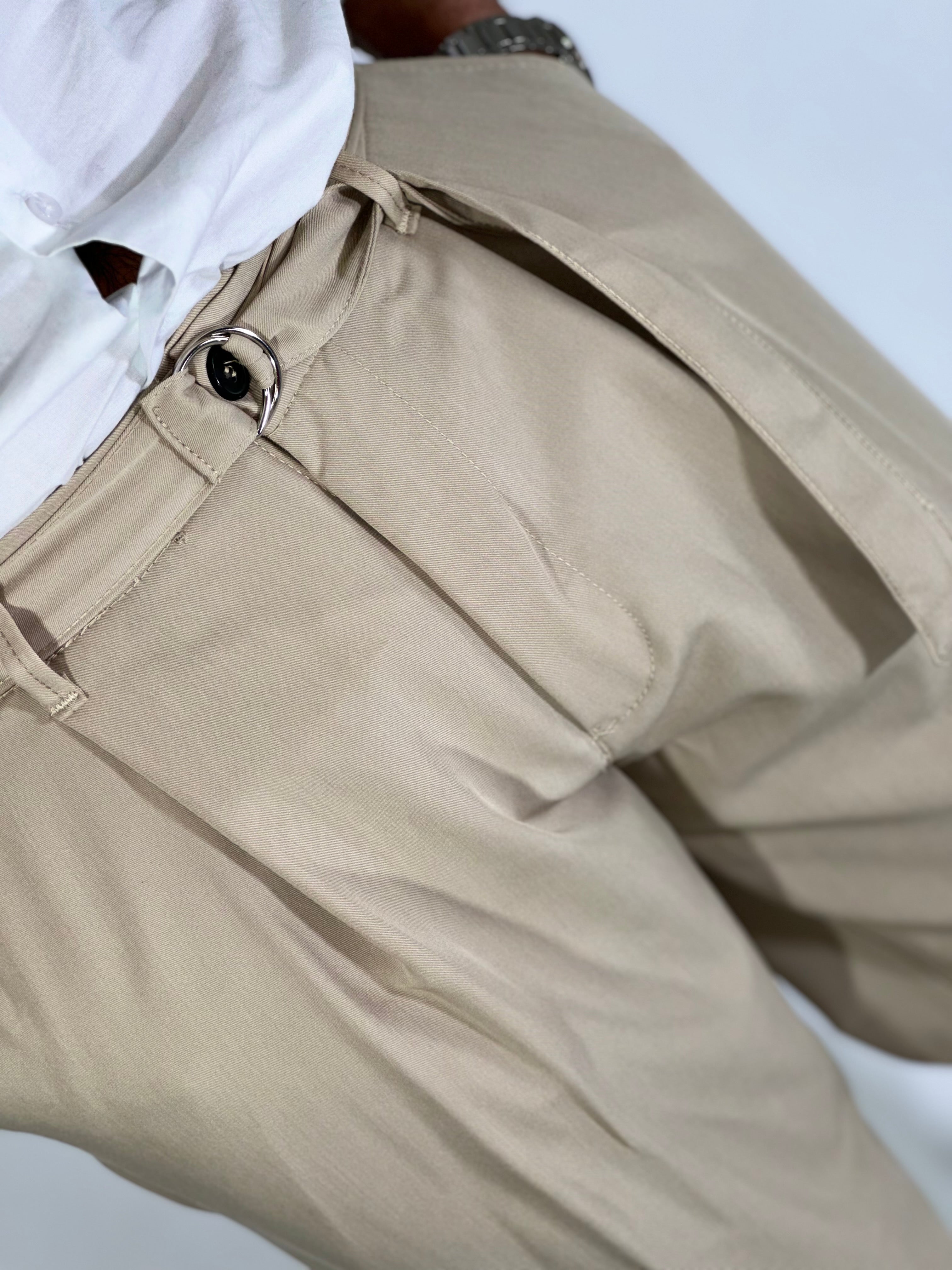 Pantalone cinturino beige GPE307