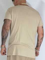 T-shirt scollata beige UM579