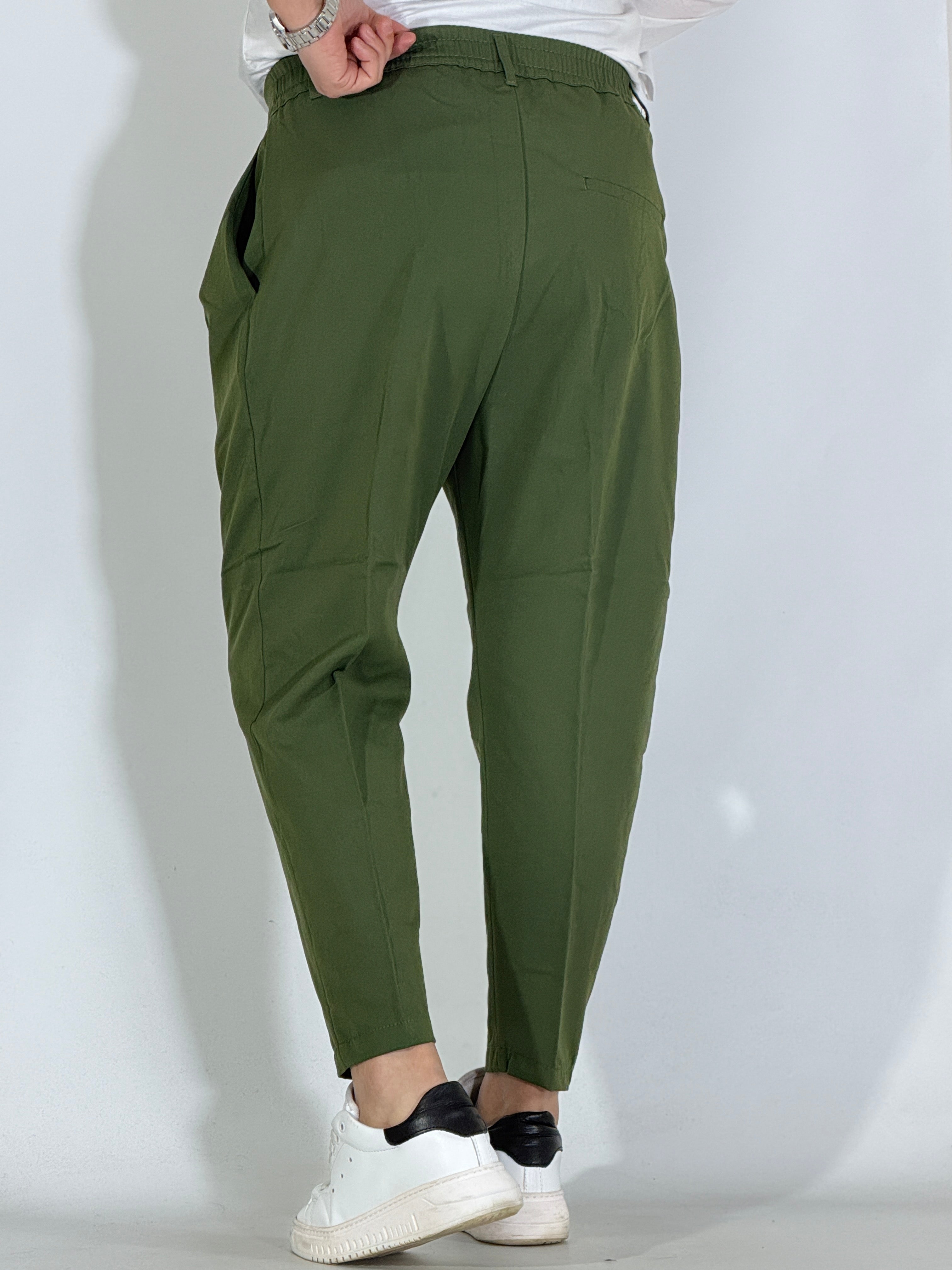 Nomad · Pantalone carrot con pince verde