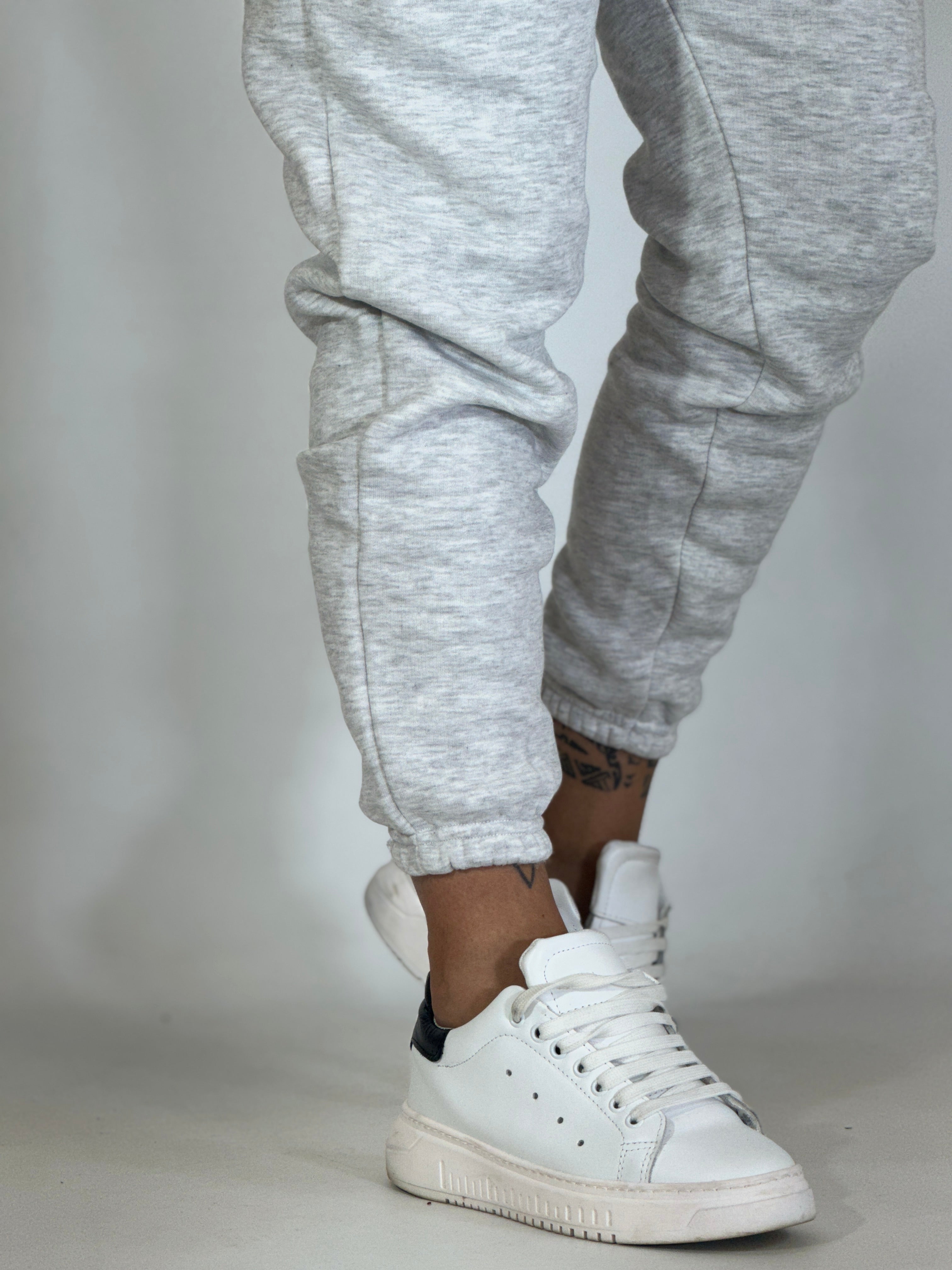 Pantalone tuta basic grigio COST