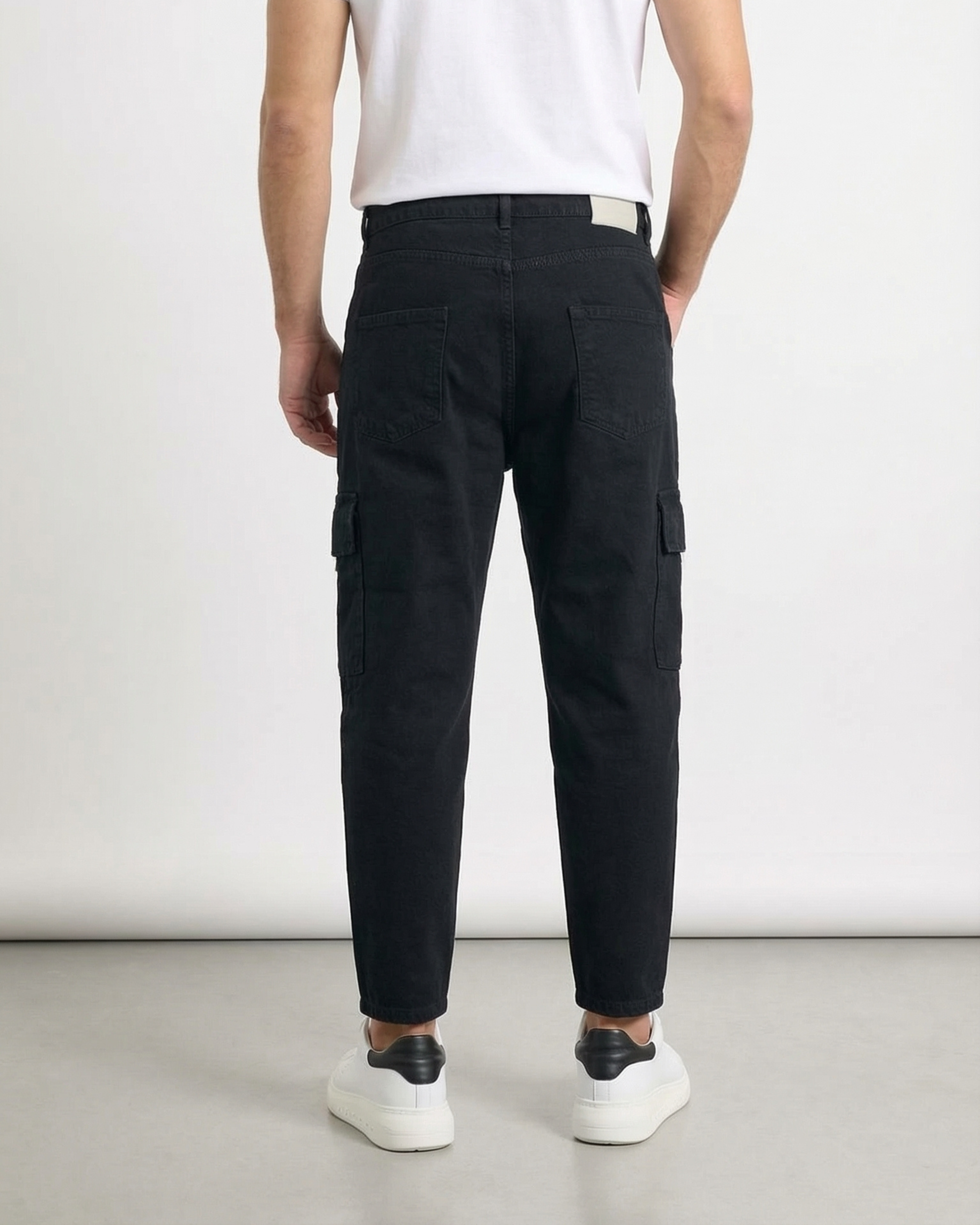 Pantalone loose fit cargo nero HARLEM
