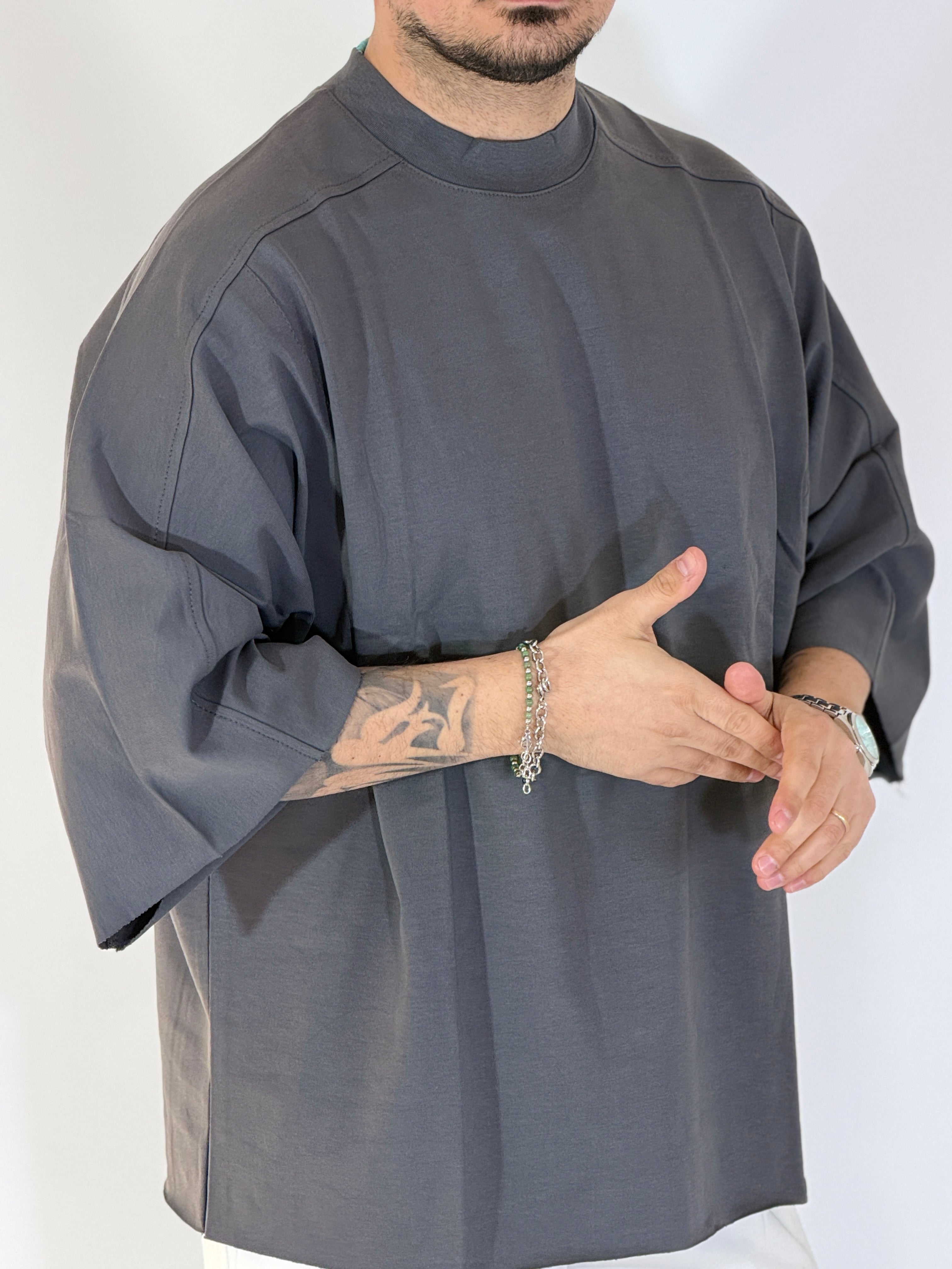 T-shirt over taglio vivo grigia HM834