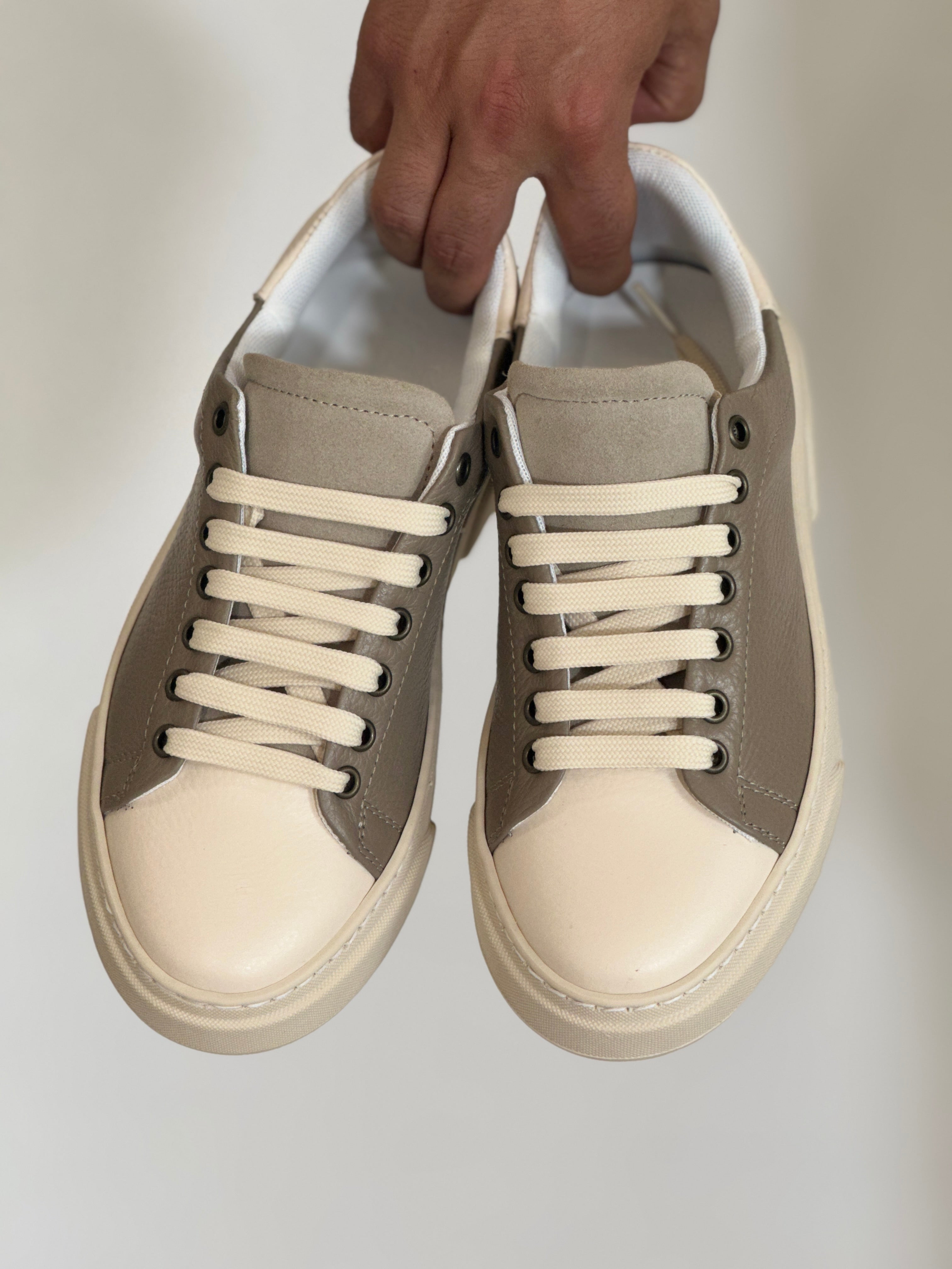 Scarpa bottolata taupe/beige AZ52