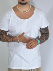 T-shirt scollata bianca UM579