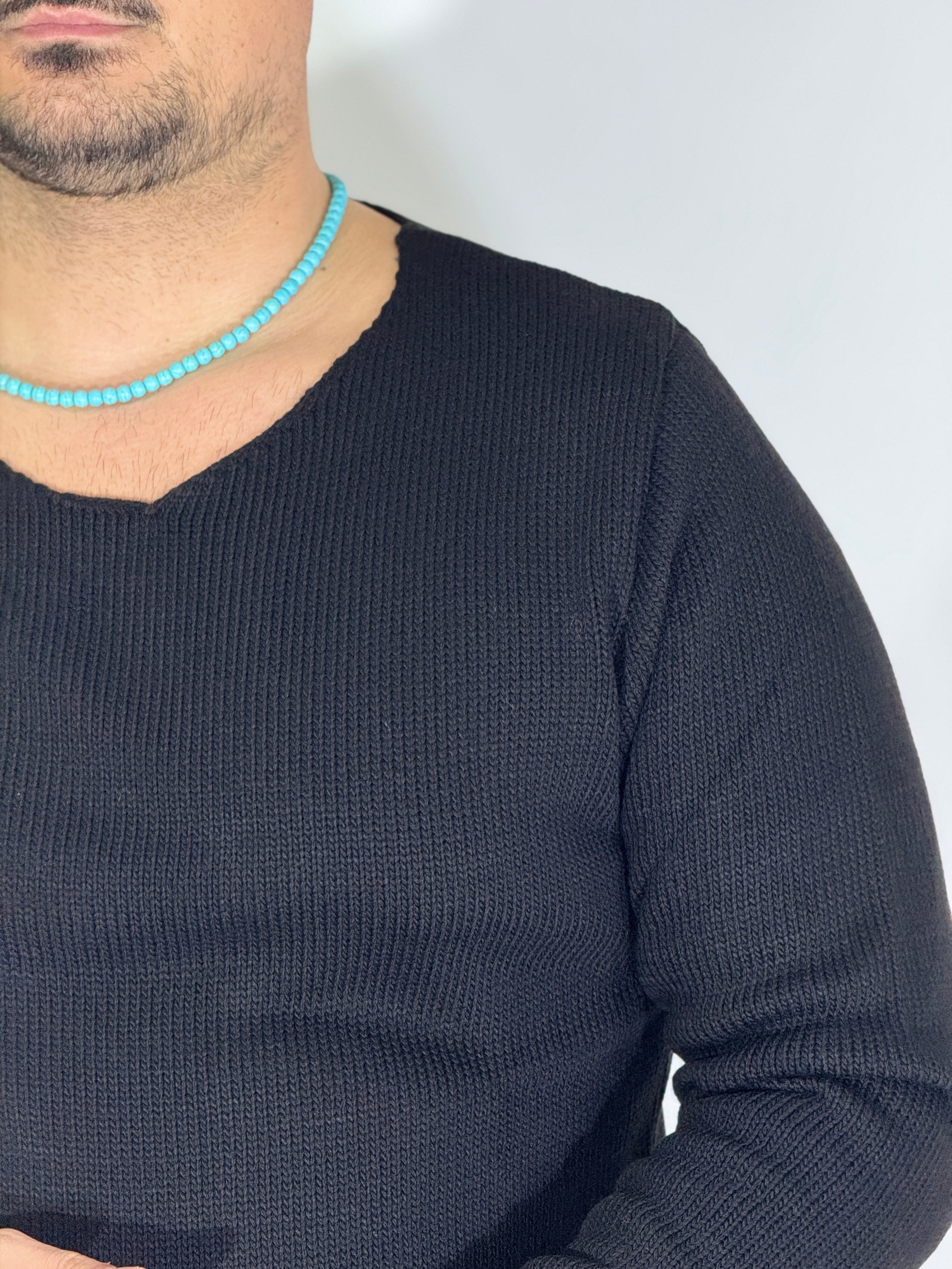 Maglia scollata nera YOKOHAMA