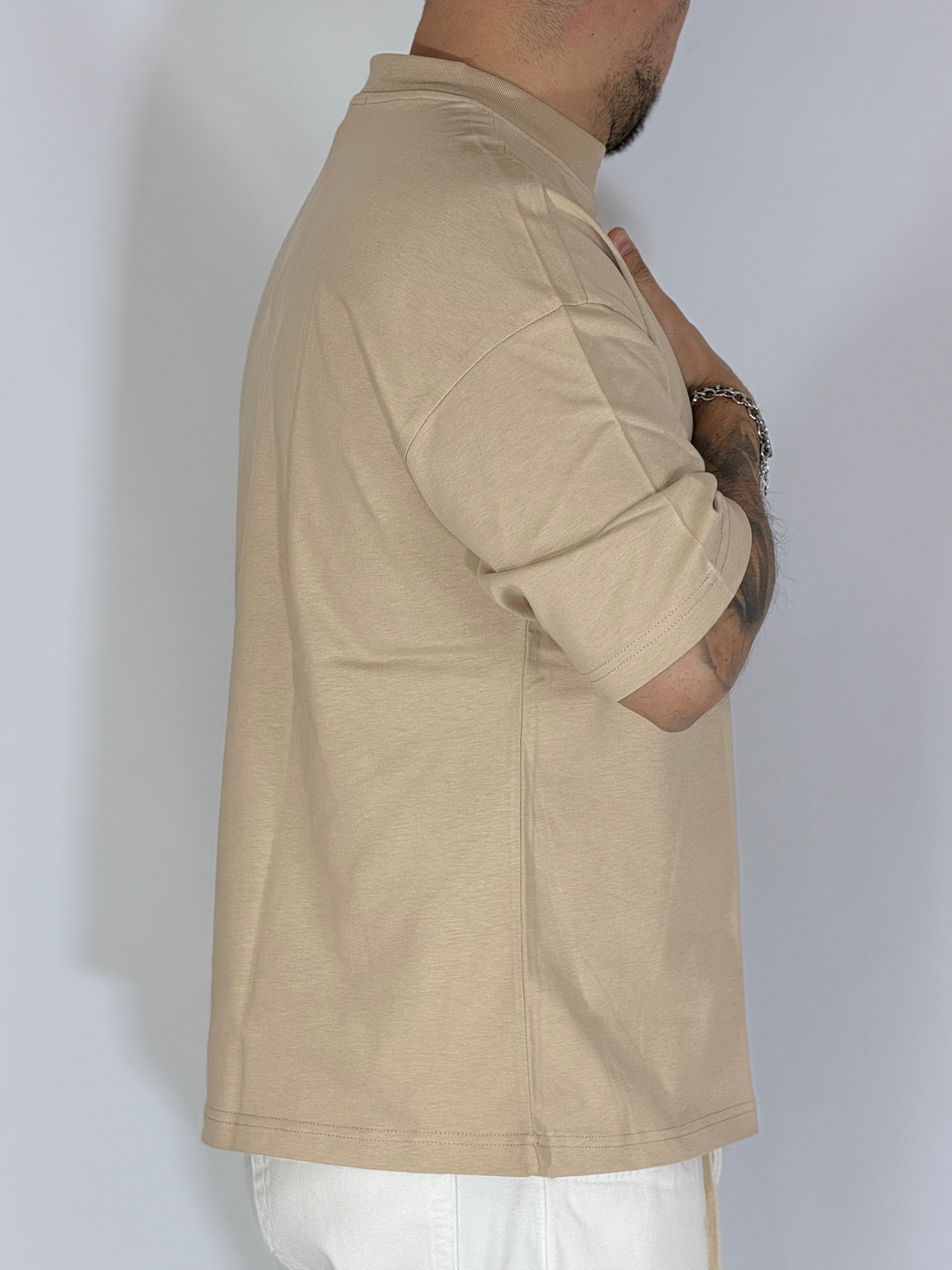 Louvre · t-shirt cropped avorio