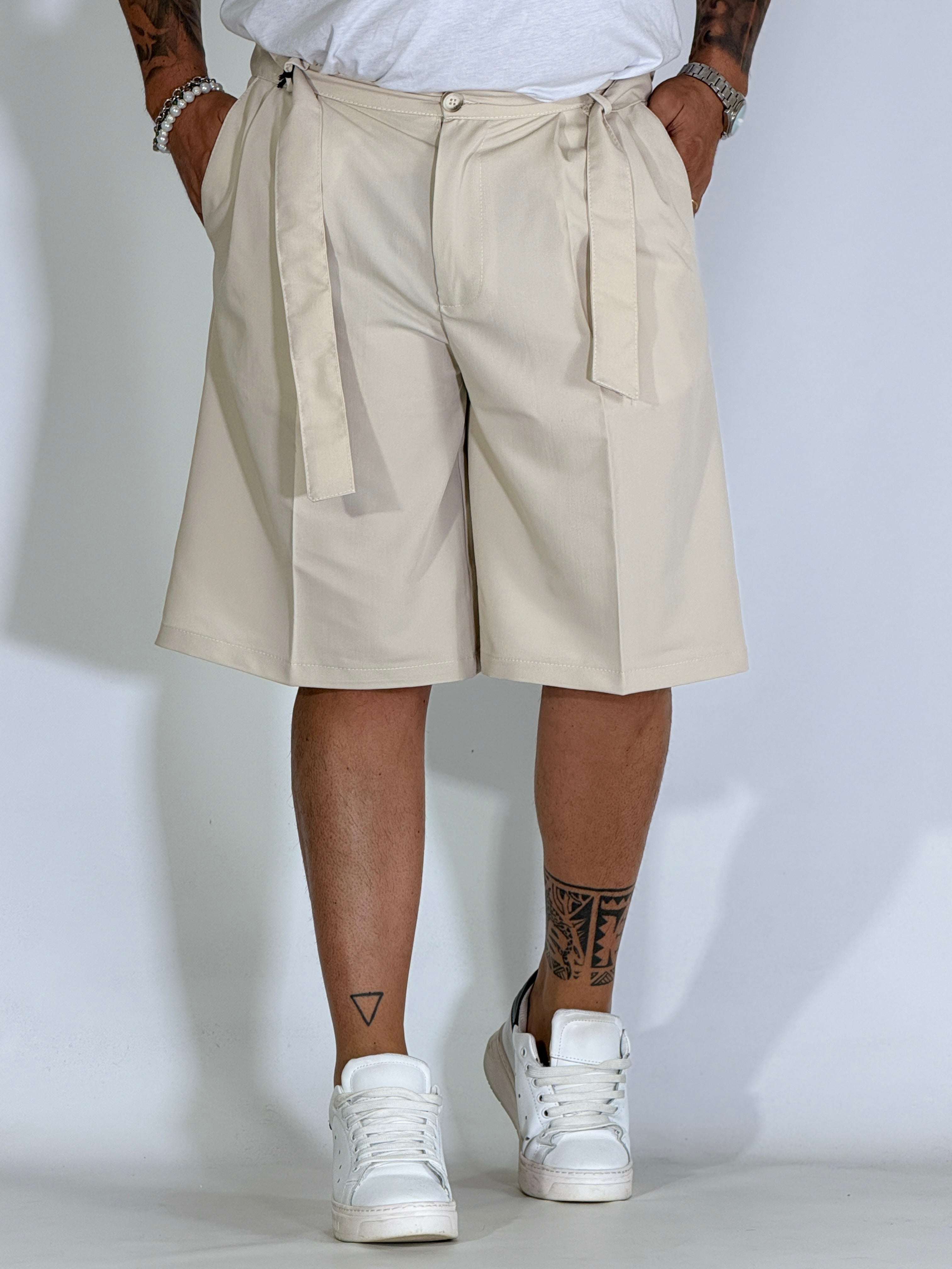 Bermudone con cintura beige GI202506