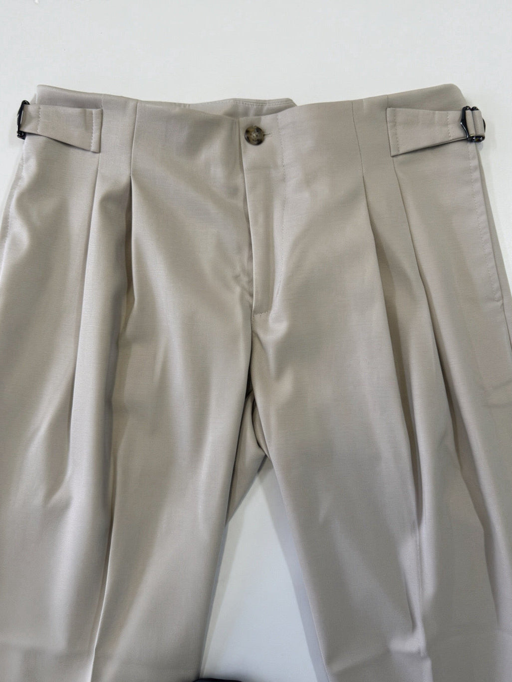 PONCHO Pantalone vita alta con fibbie beige