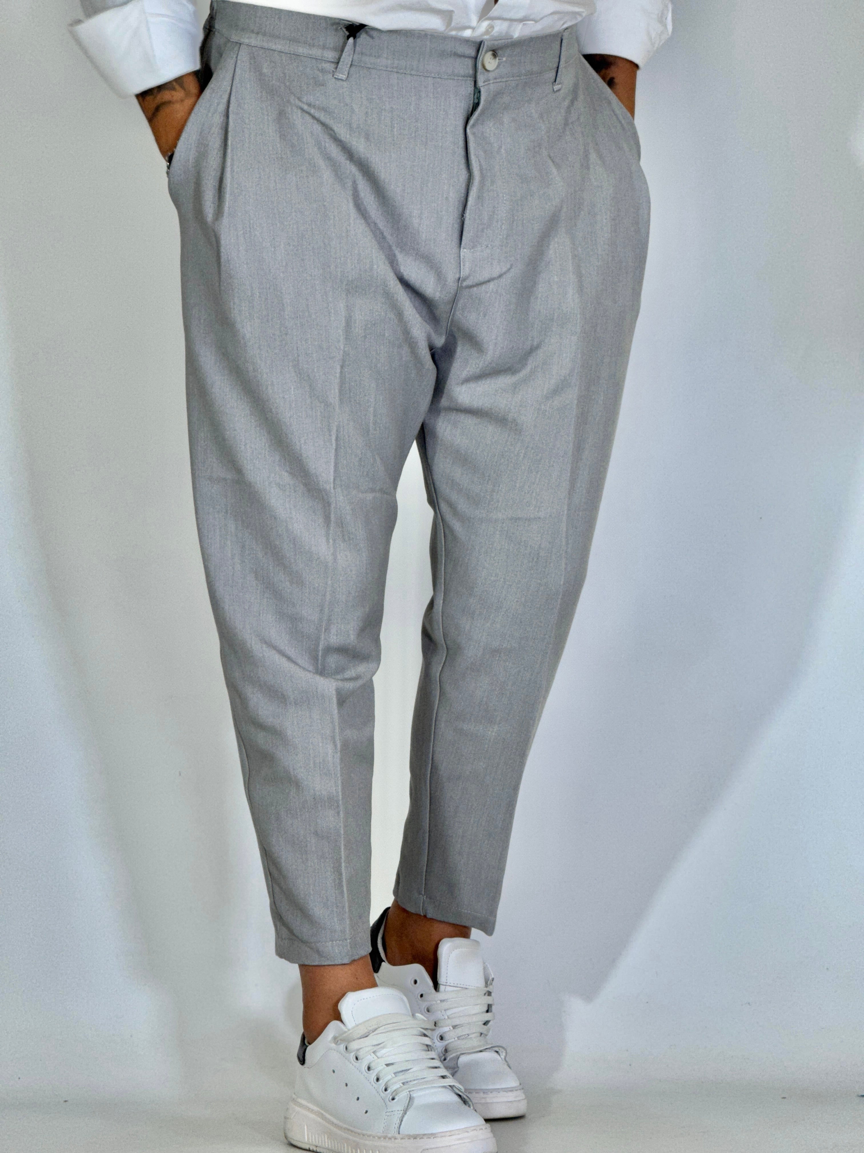 Nomad · Pantalone carrot con pince grigio chiaro